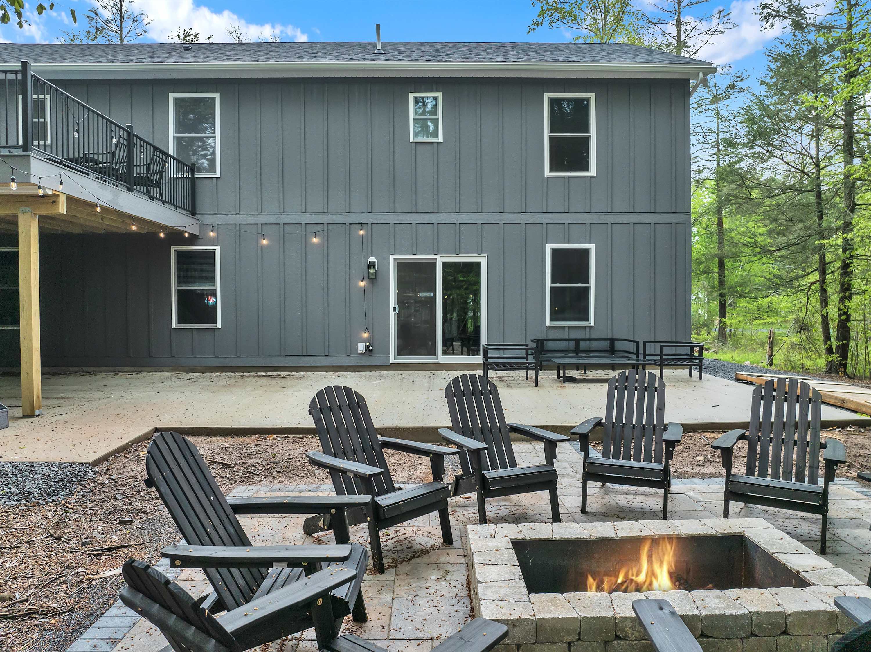Private Pool Chalet | HotTub | Firepit | Game Room