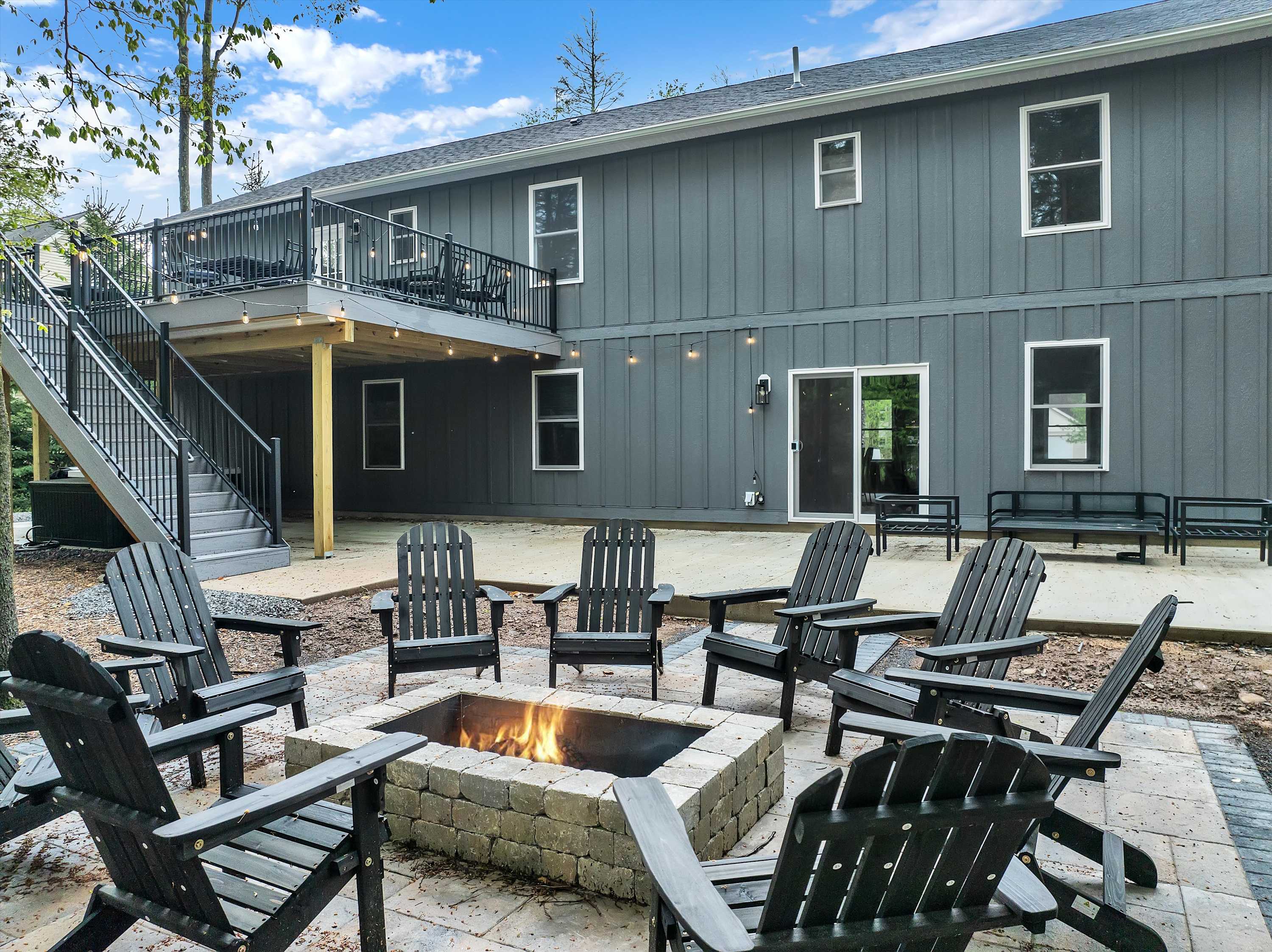 Private Pool Chalet | HotTub | Firepit | Game Room