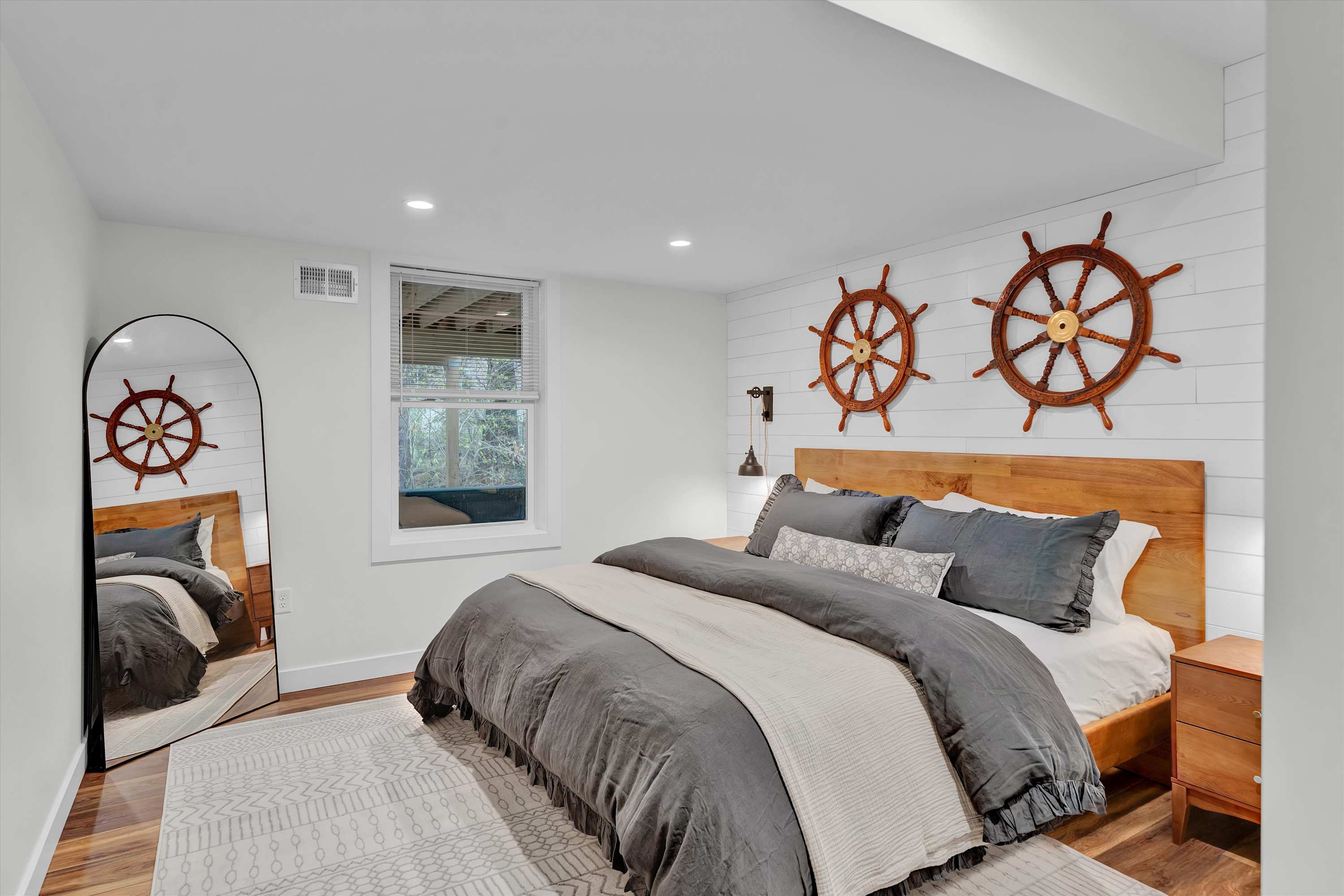 Private Pool Chalet | HotTub | Firepit | Game Room