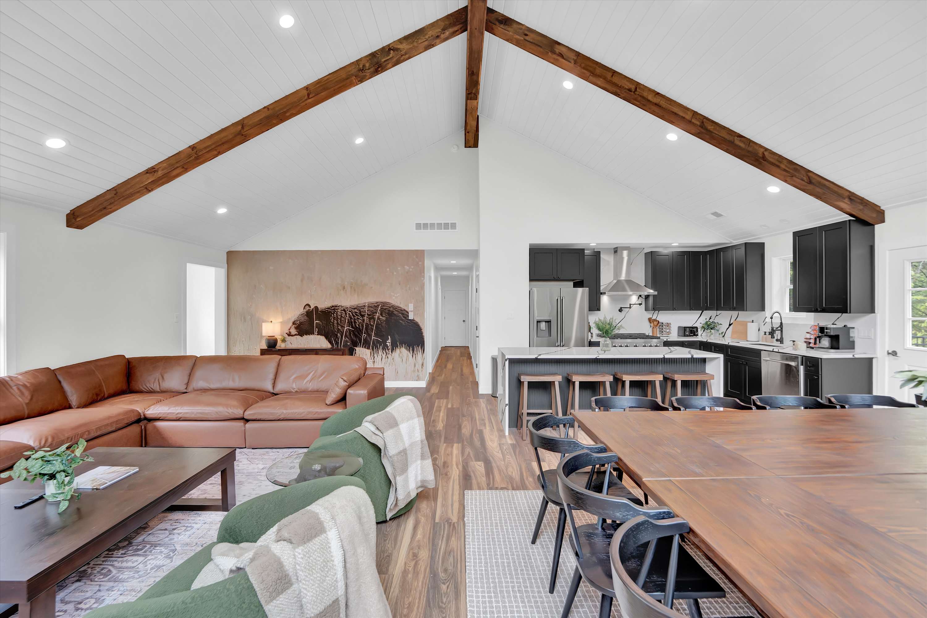 Private Pool Chalet | HotTub | Firepit | Game Room