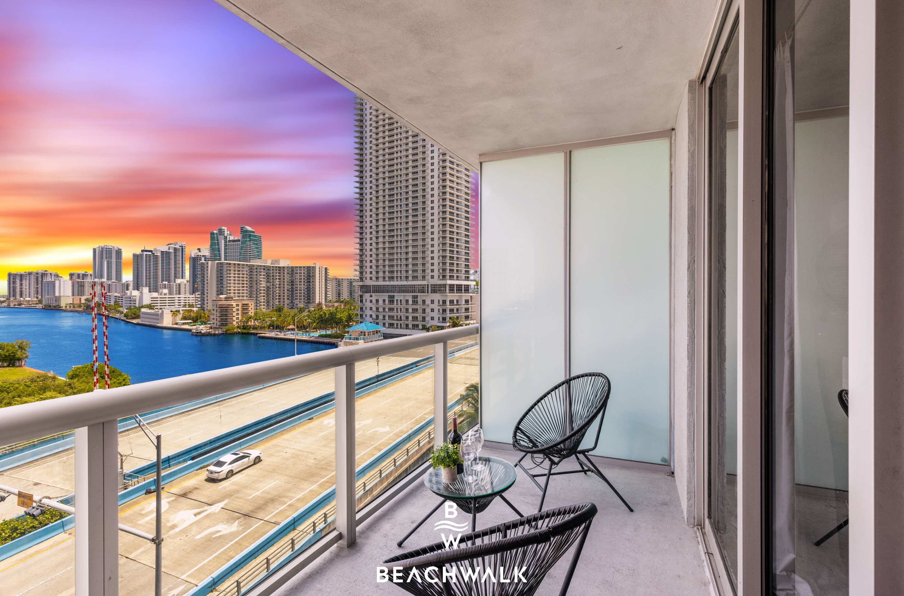 Amazing Studio, Infinity View Balcony