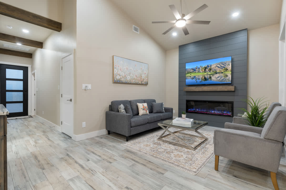 Arch Ray Retreat - Luxury Home w/firepit & grill | Photo 12