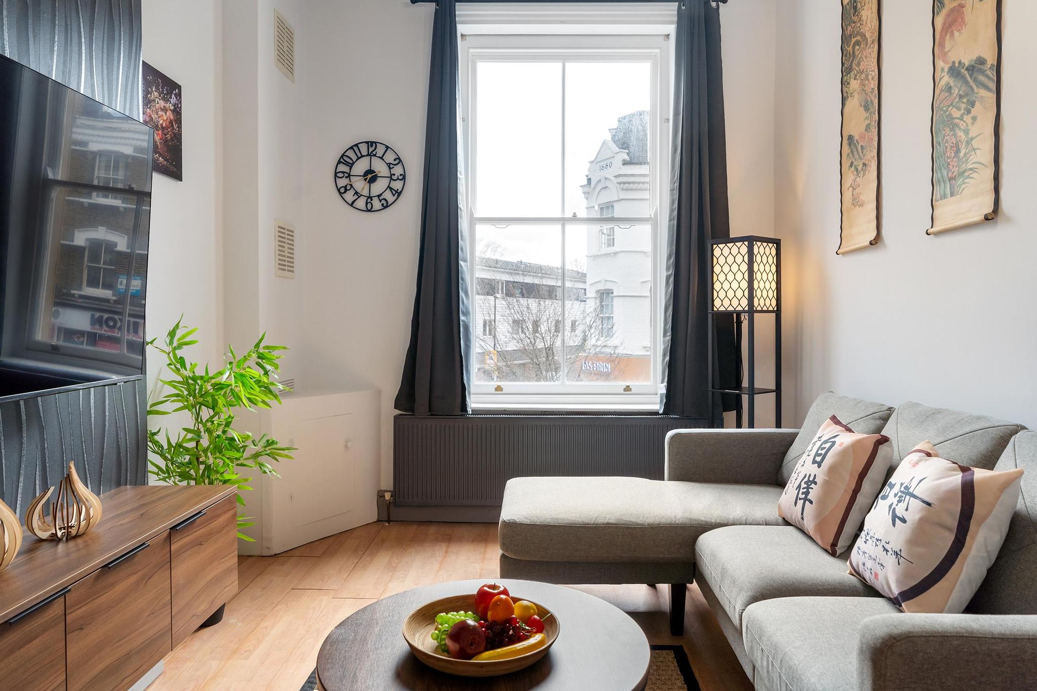 Stylish 2 BR Flat near Brick Lane, London Sleeps 4 — London, England — vacation rental