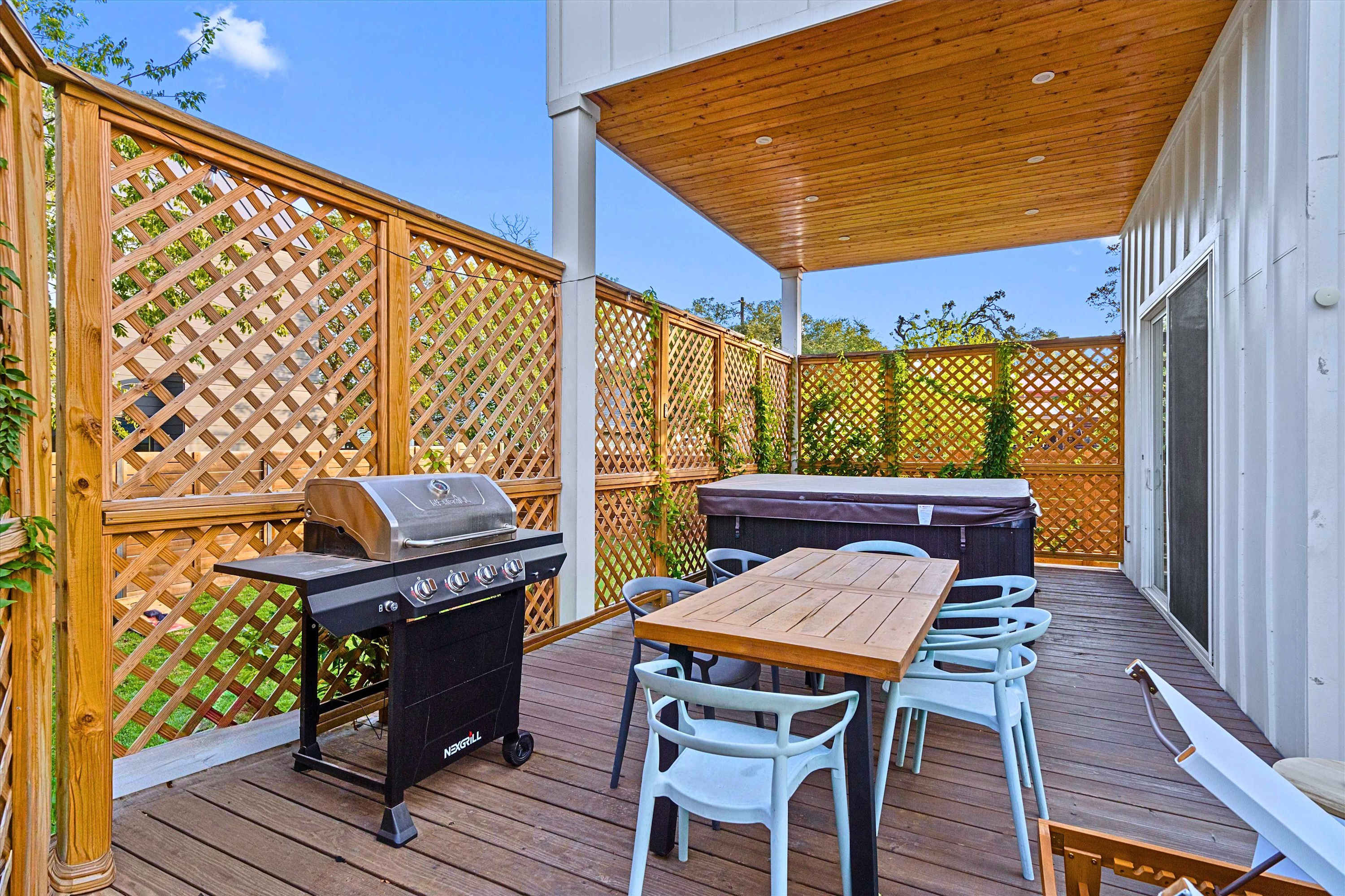 BBQ Area, Alfresco Dining & Private Hot Tub