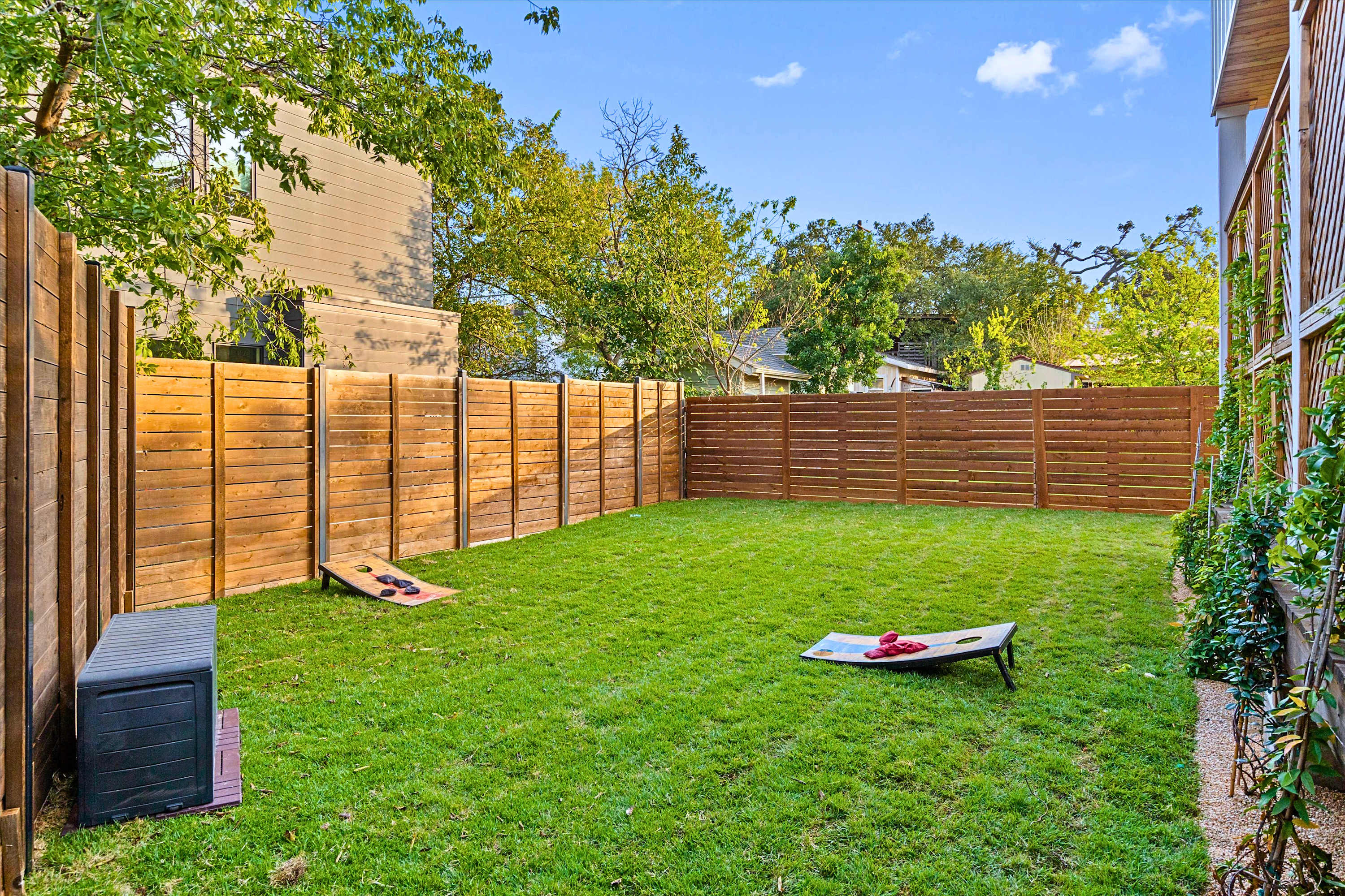 Enjoy Outdoor Fun and Lawn Games on the Green Grass