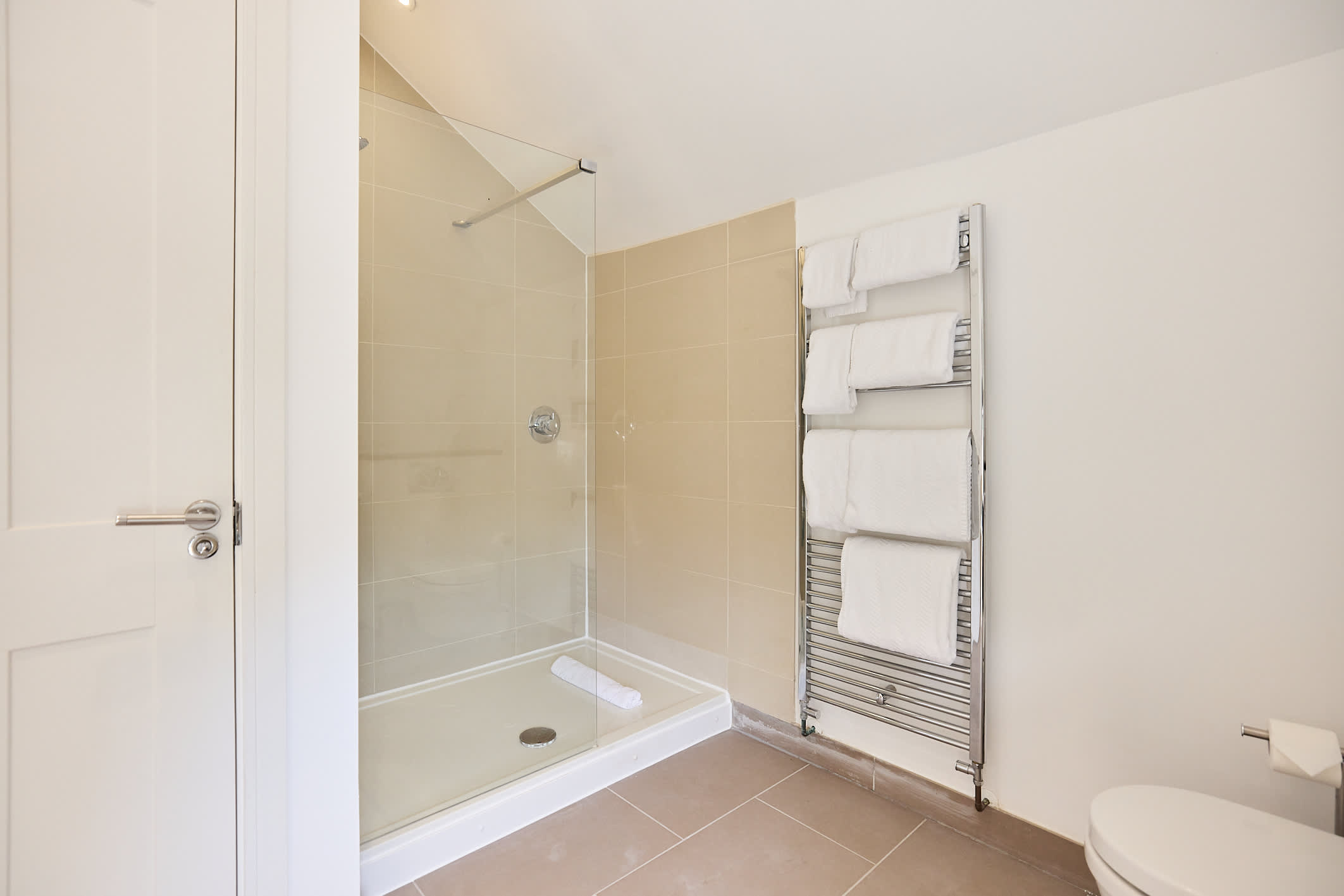 The Haymarket Loft & Garden House in Haymarket Road 7 CB3 0BQ - Property image 33 - VivreStays