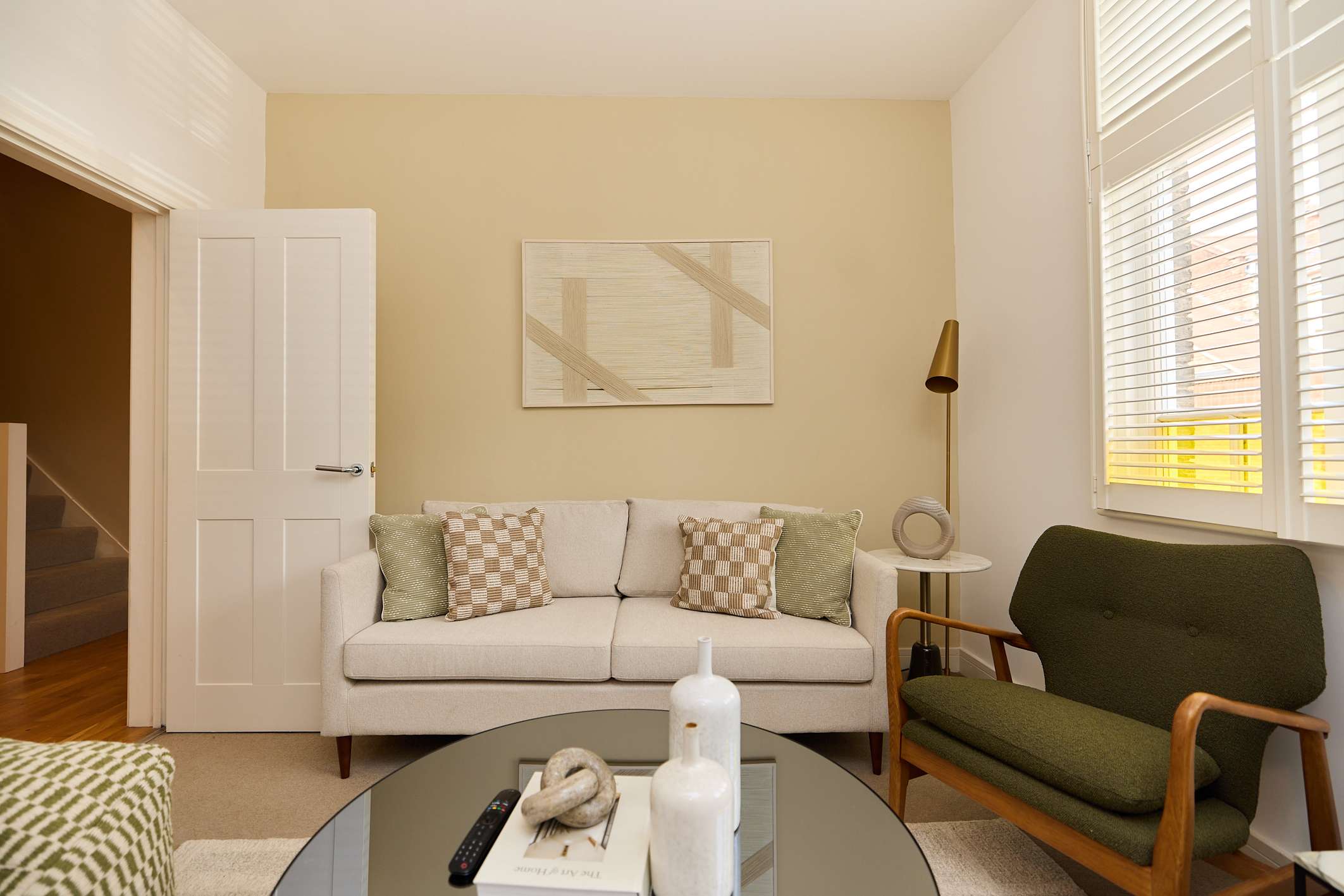 The Haymarket Loft & Garden House in Haymarket Road 7 CB3 0BQ - Property image 3 - VivreStays