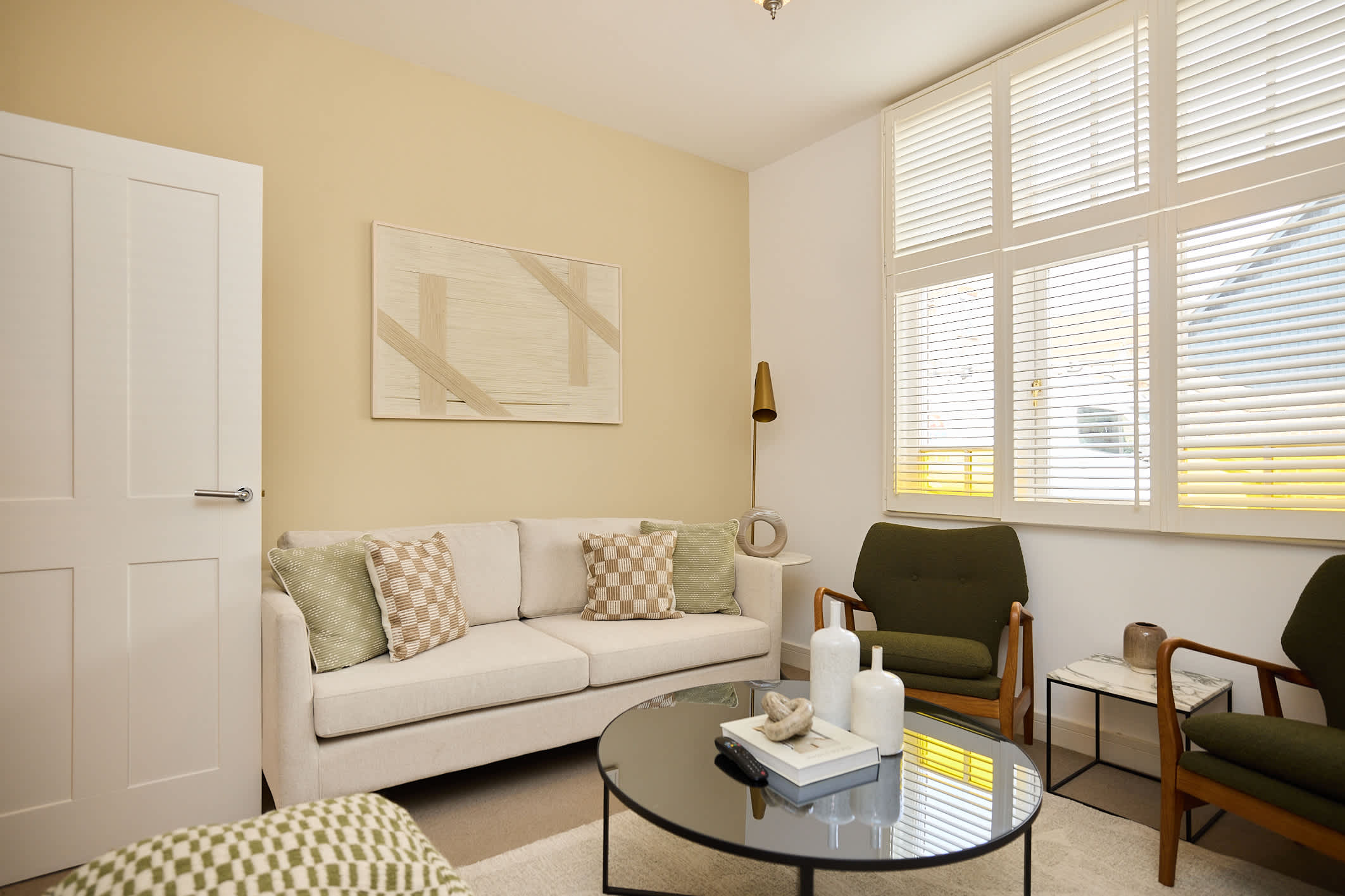 The Haymarket Loft & Garden House in Haymarket Road 7 CB3 0BQ - Property image 4 - VivreStays