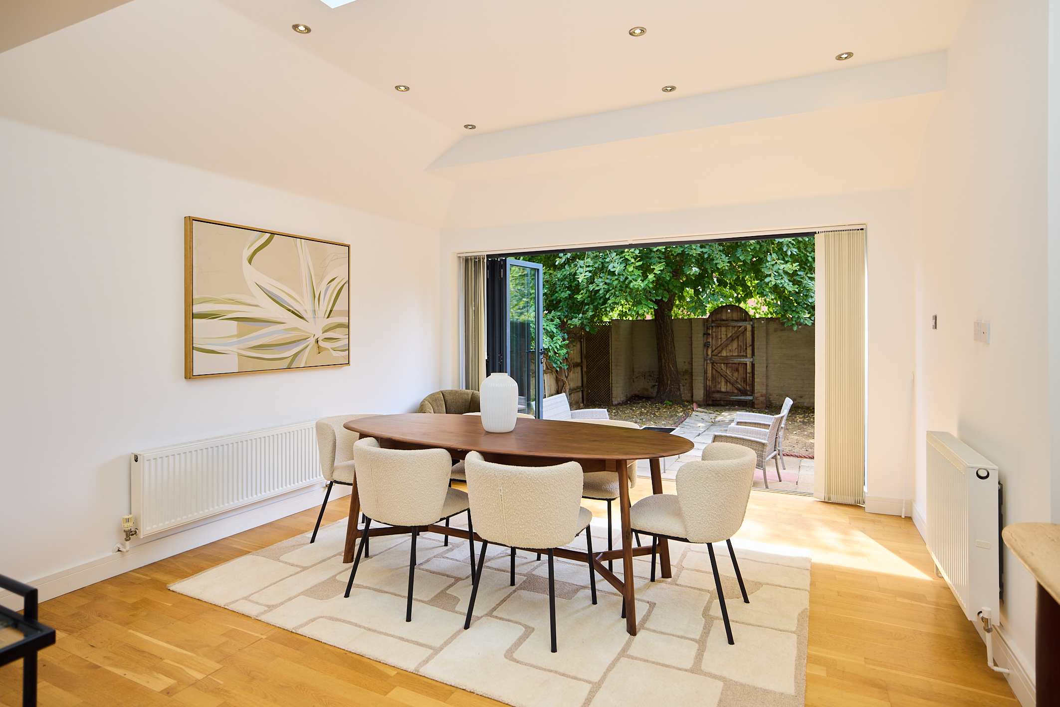 The Haymarket Loft & Garden House in Haymarket Road 7 CB3 0BQ - Property image 10 - VivreStays