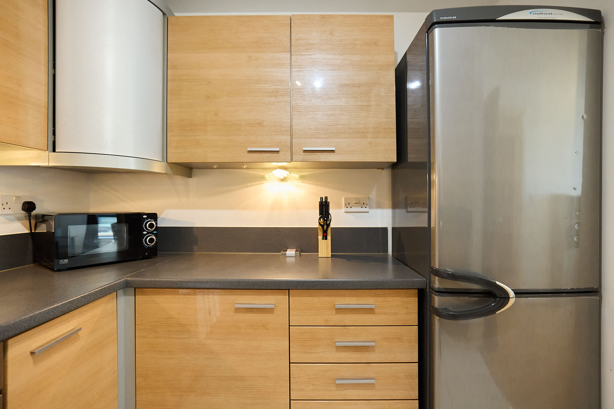 The Flat That Looked East in Flat 91 The Lock Building, 72 High Street, Stratford E15 2QG - Property image 6 - VivreStays