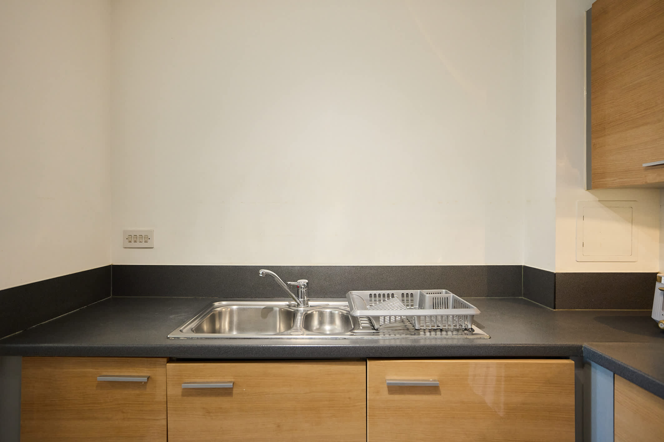 The Flat That Looked East in Flat 91 The Lock Building, 72 High Street, Stratford E15 2QG - Property image 7 - VivreStays