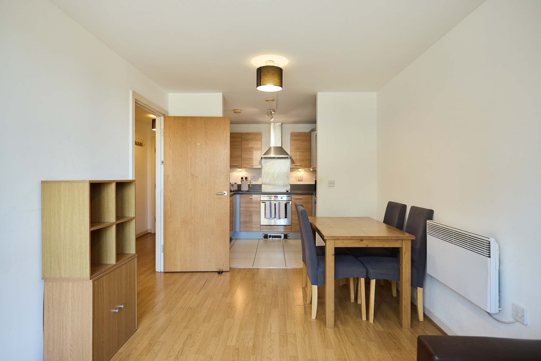 The Flat That Looked East in Flat 91 The Lock Building, 72 High Street, Stratford E15 2QG - Property image 8 - VivreStays