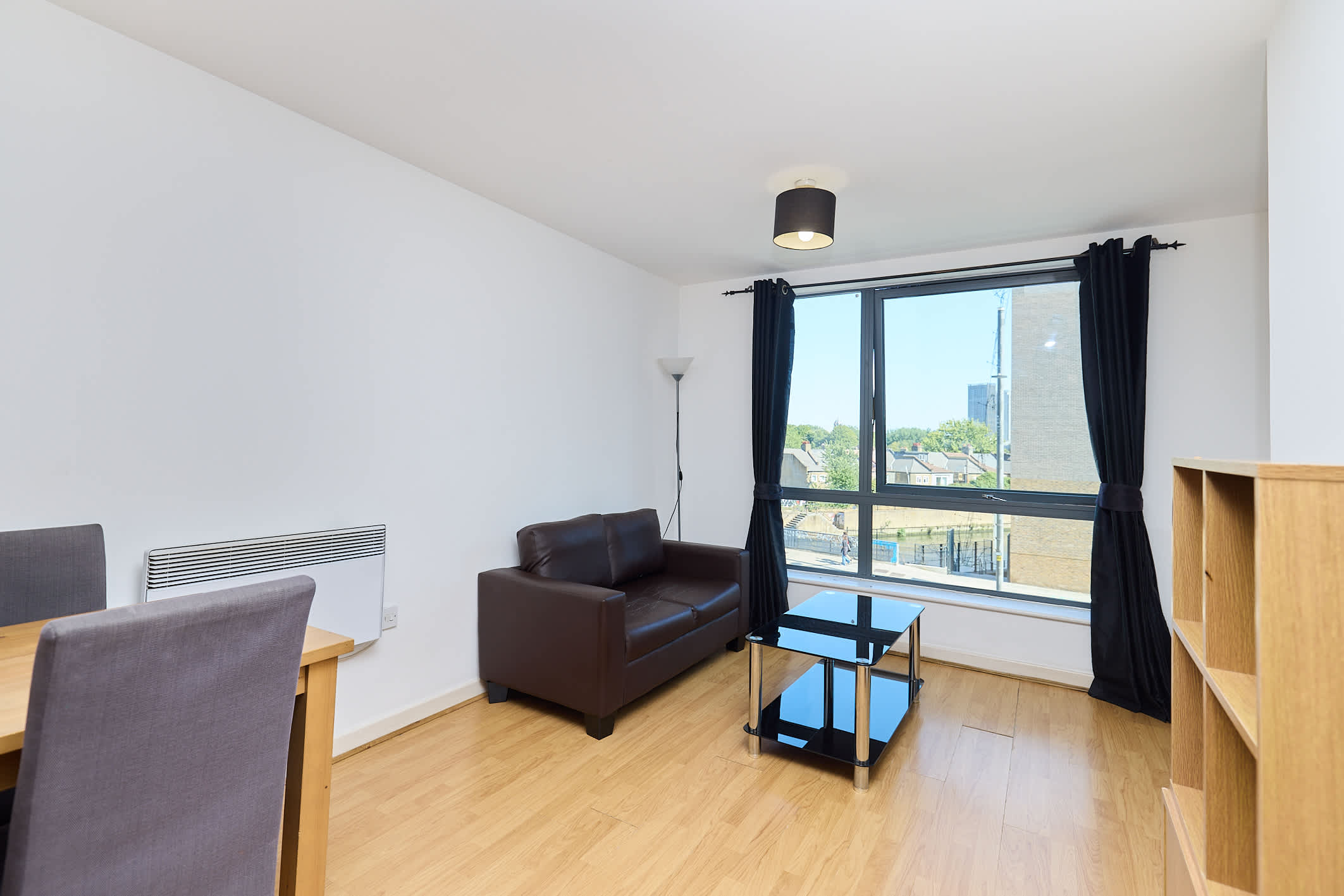 The Flat That Looked East serviced apartment - UK - VivreStays