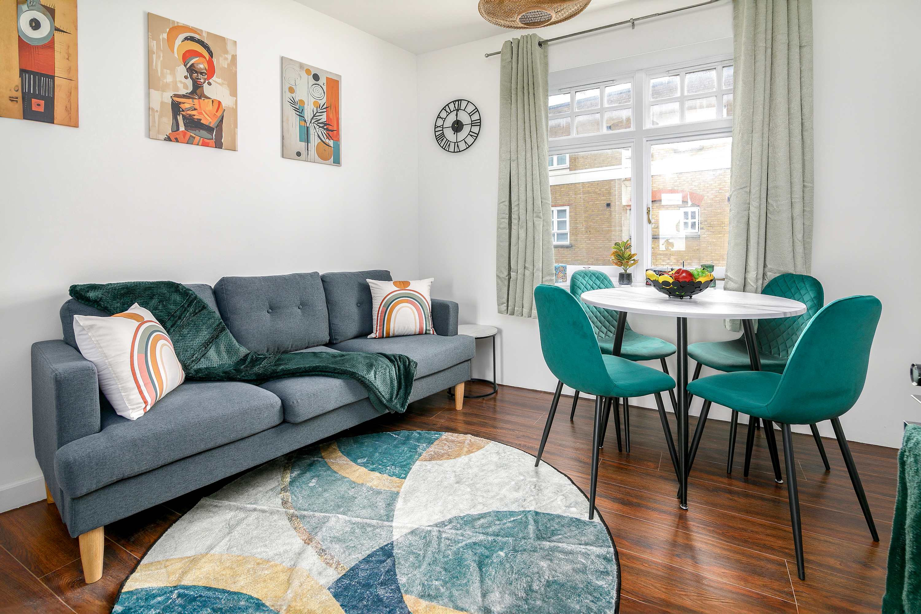 Charming 1-BR Apartment near Brick Lane Sleeps 3 — London, England — vacation rental