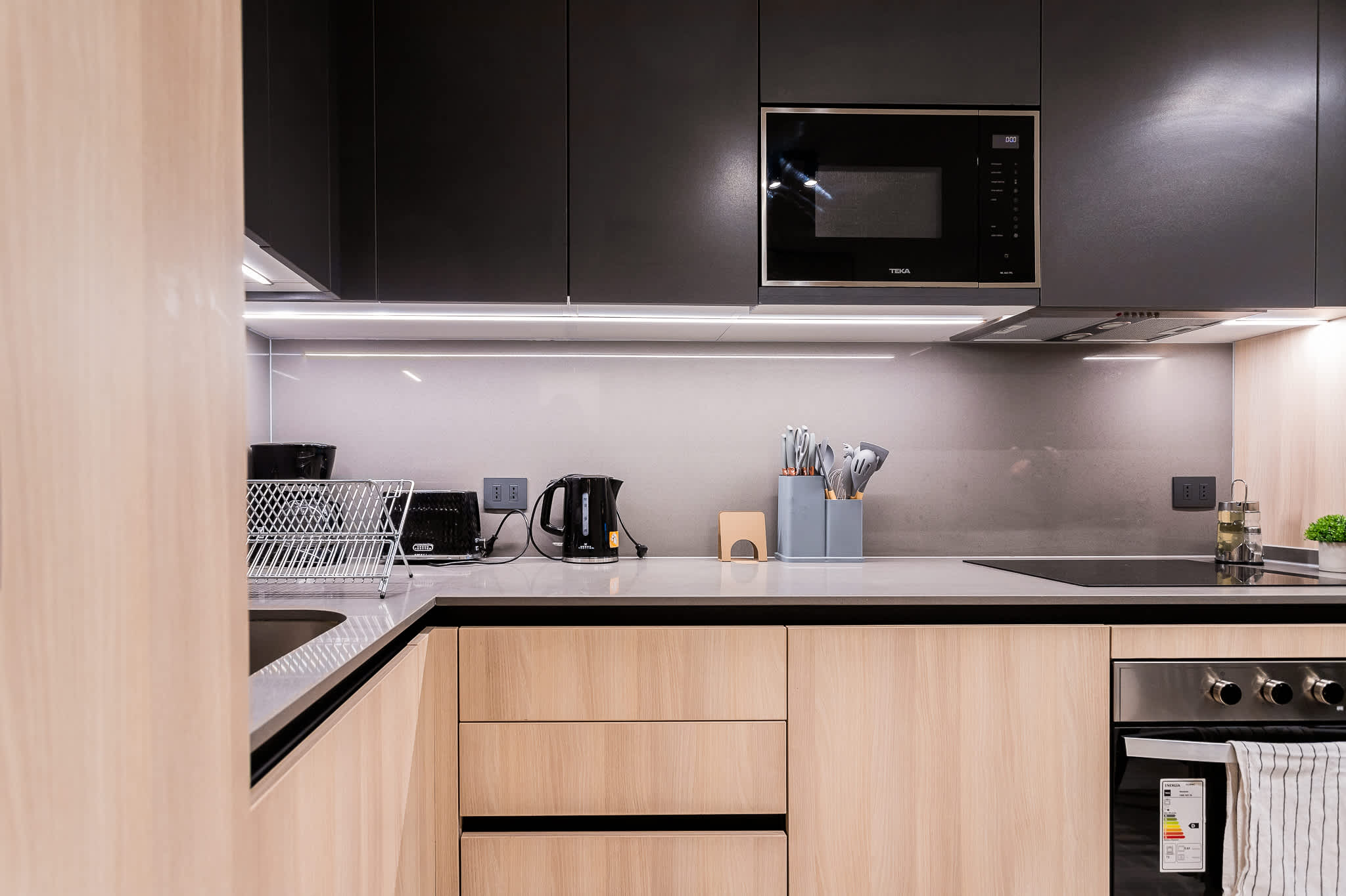 Enchanting 2BR2BA Prime Las Condes for 4 Guests