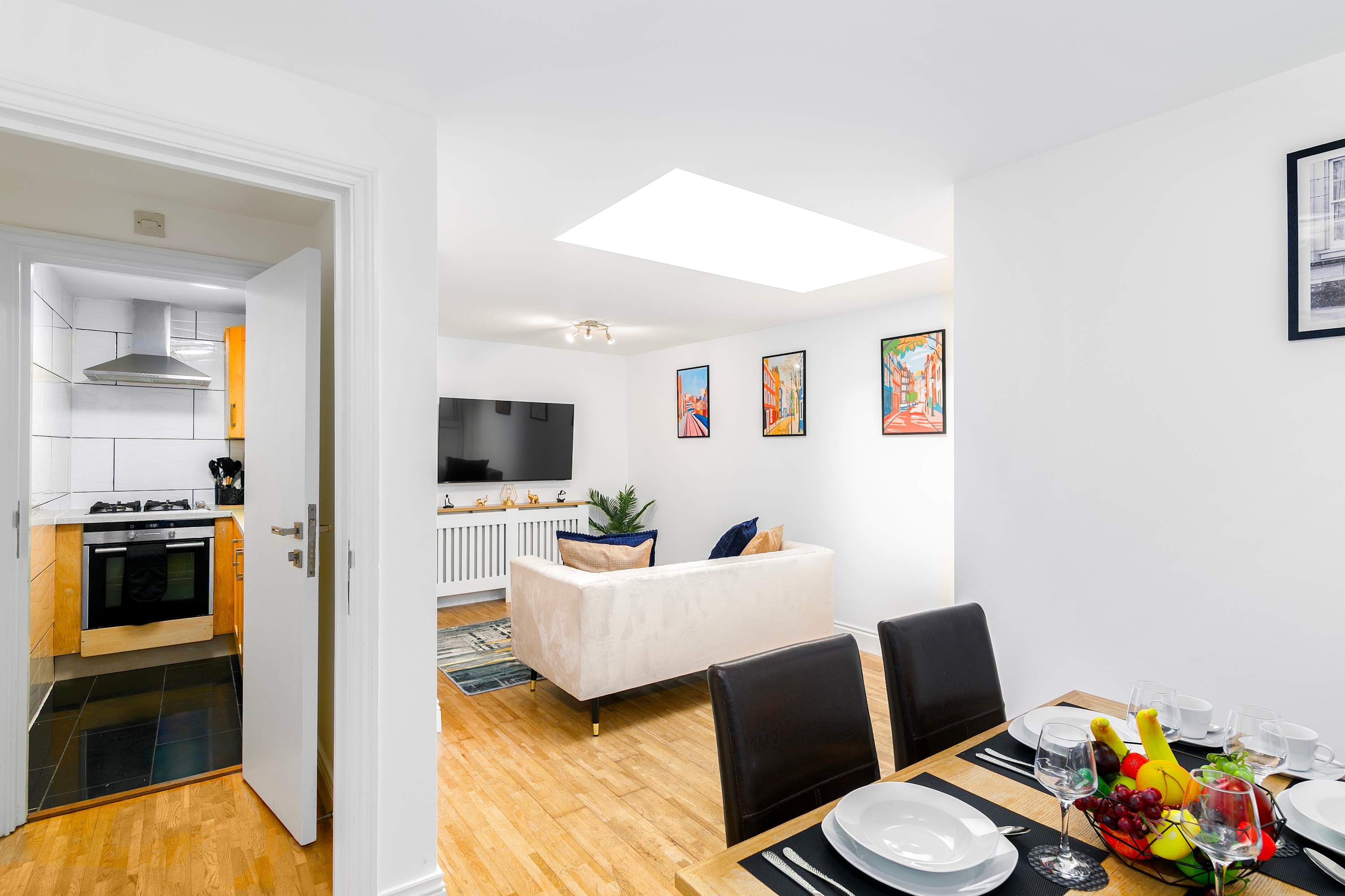 Family friendly and Modern 2BR Hoxton Shoreditch — London, England — vacation rental