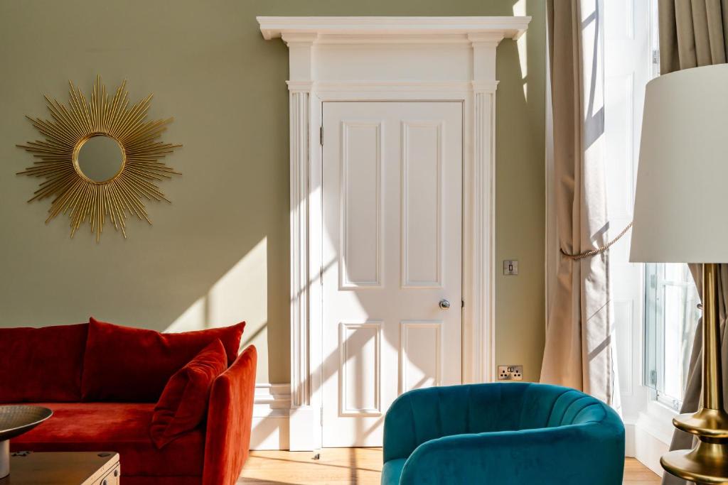 Calton Suite - 2 bedroom apartment at Hill Street — Edinburgh, Scotland — vacation rental