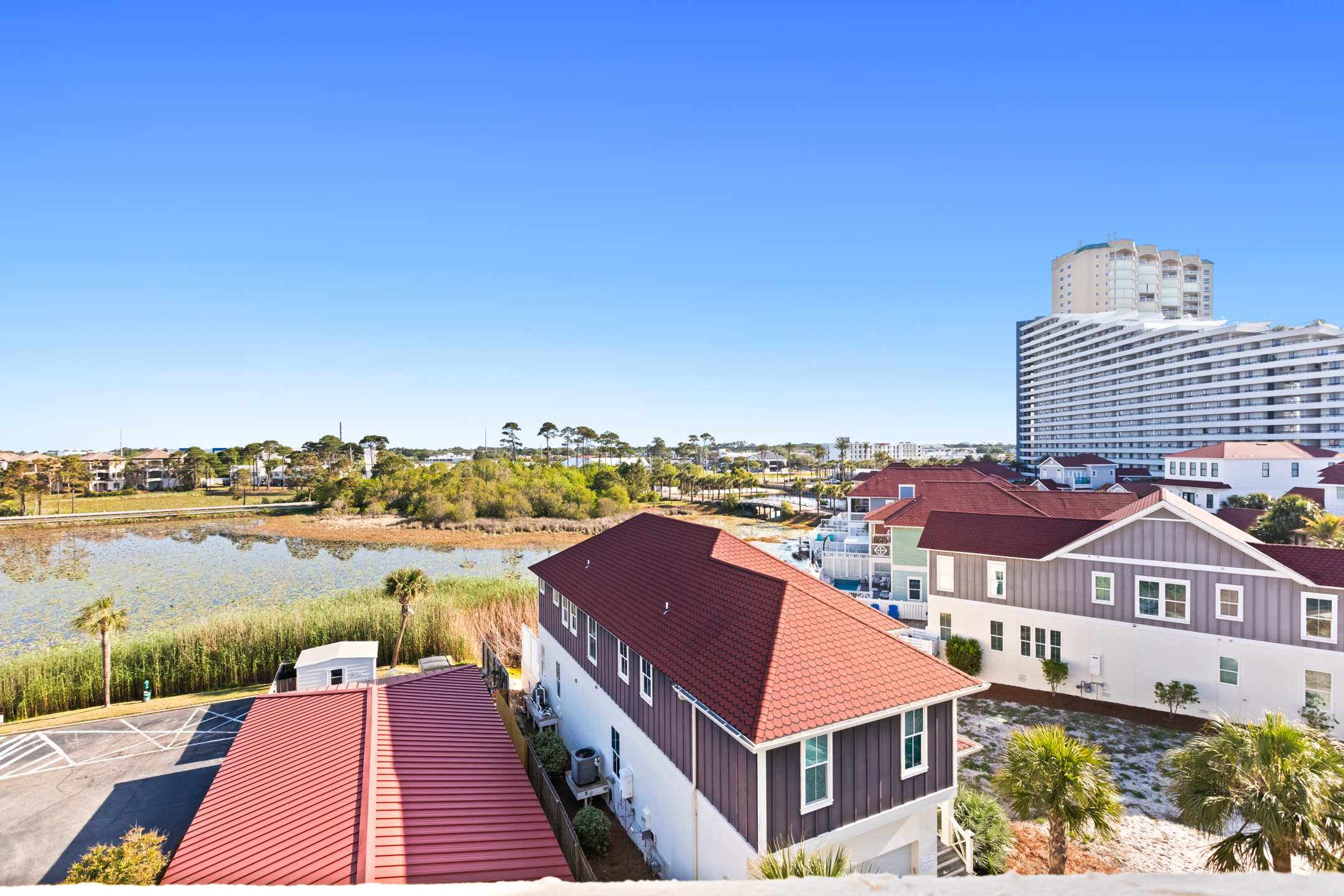 Huntington By the Sea 501 20