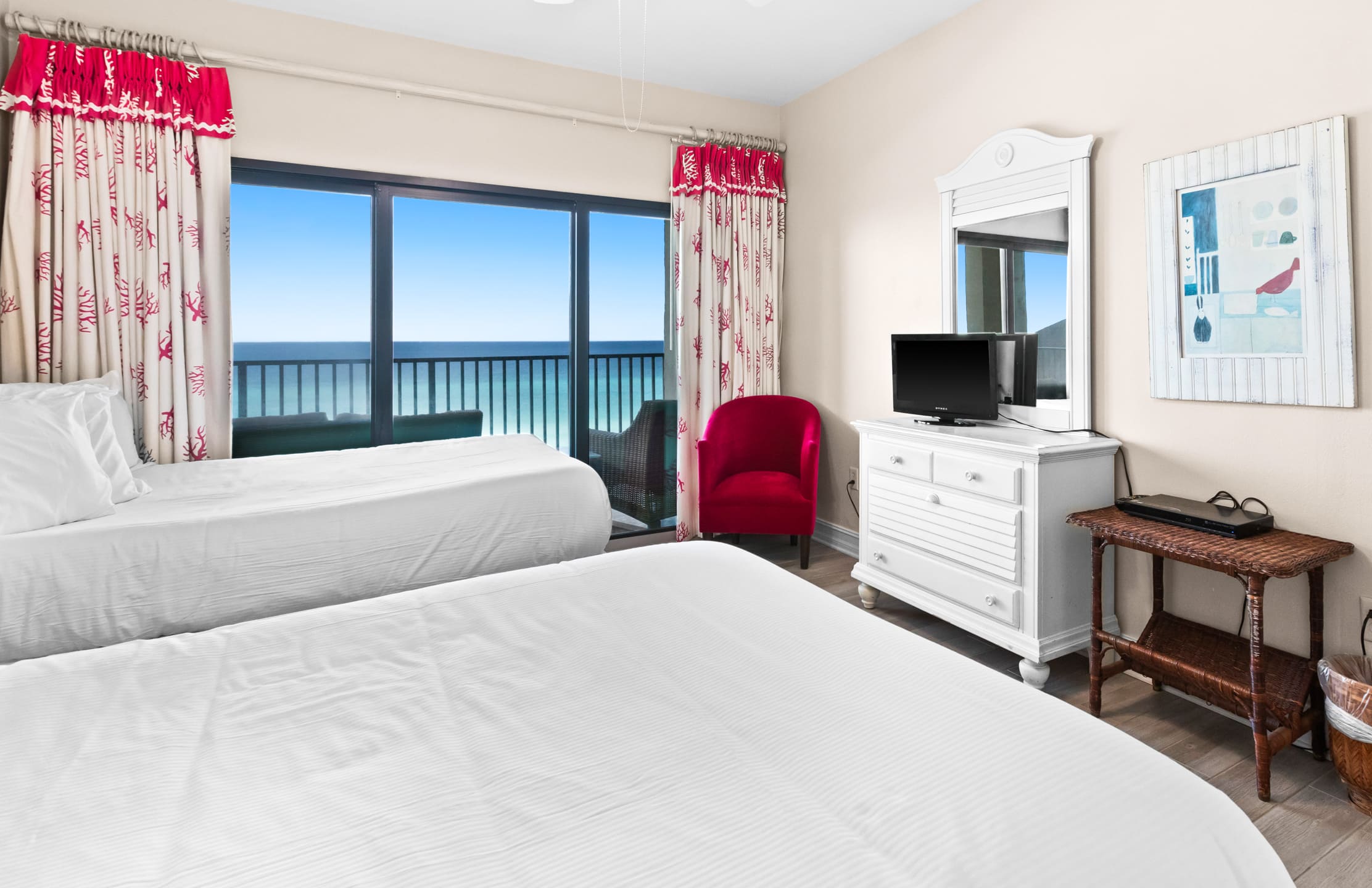 Huntington By the Sea 501 28