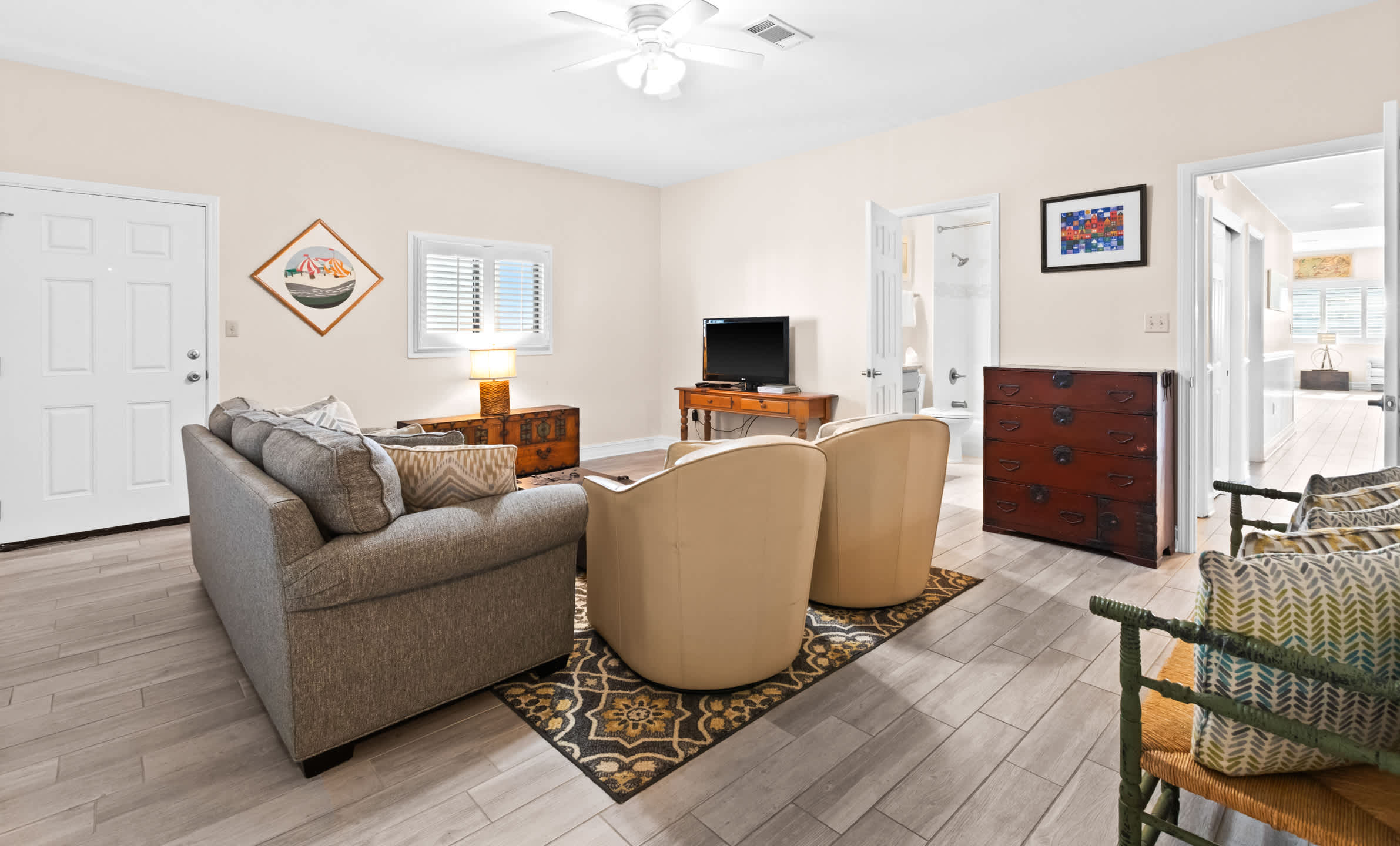 Huntington By the Sea 501 37