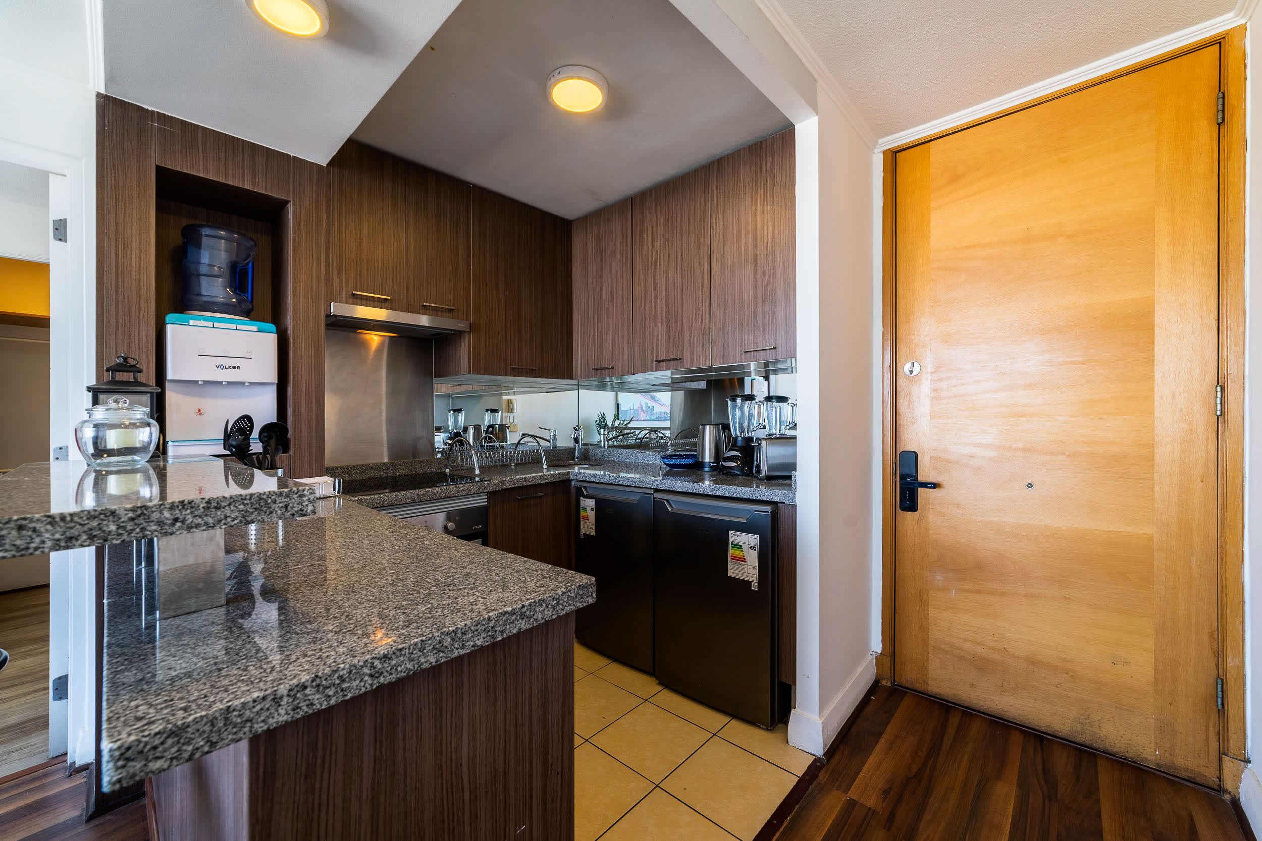 Apartment in Las Condes: Comfort, Pool and Balcony