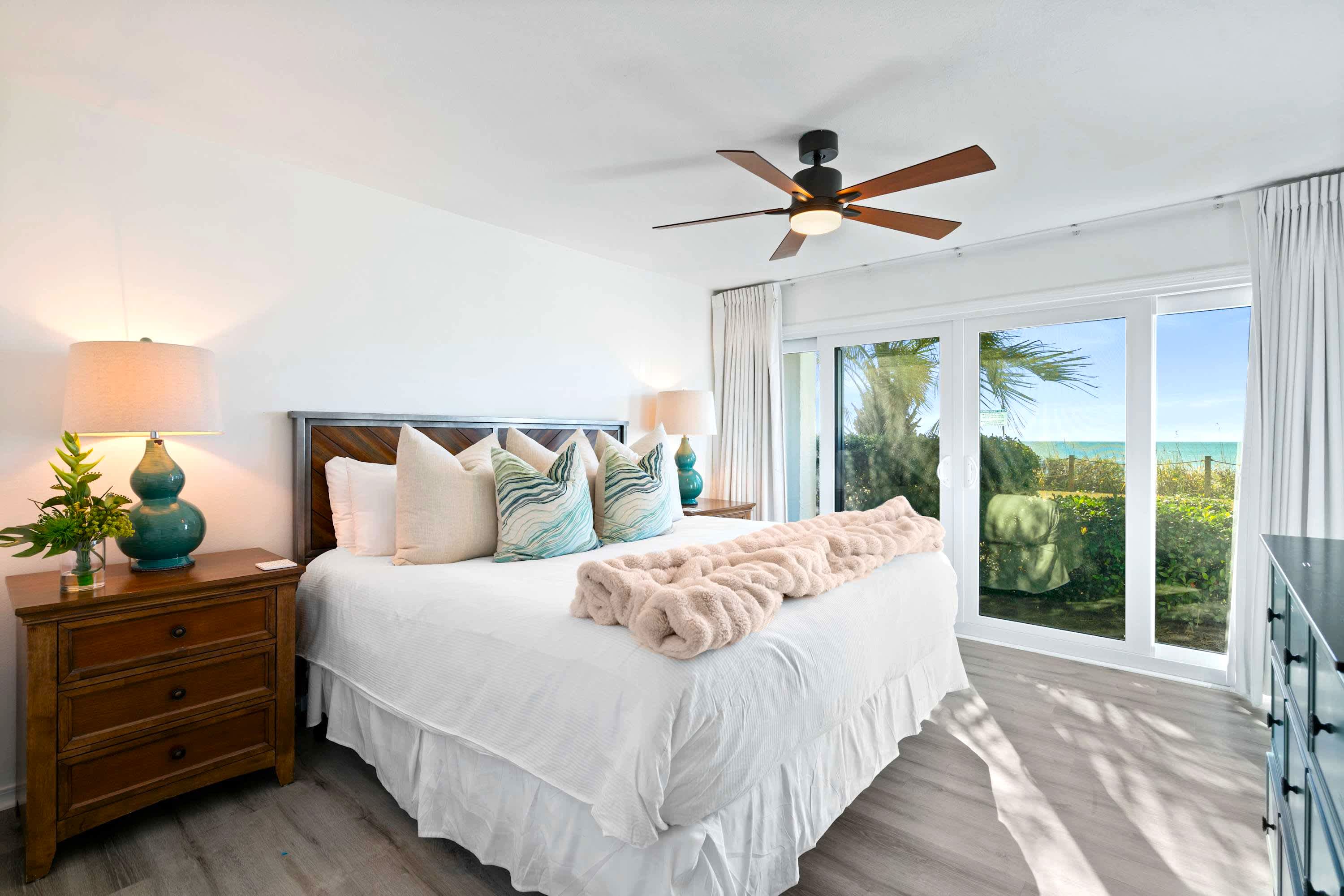 Huntington by the Sea 107 | Photo 11
