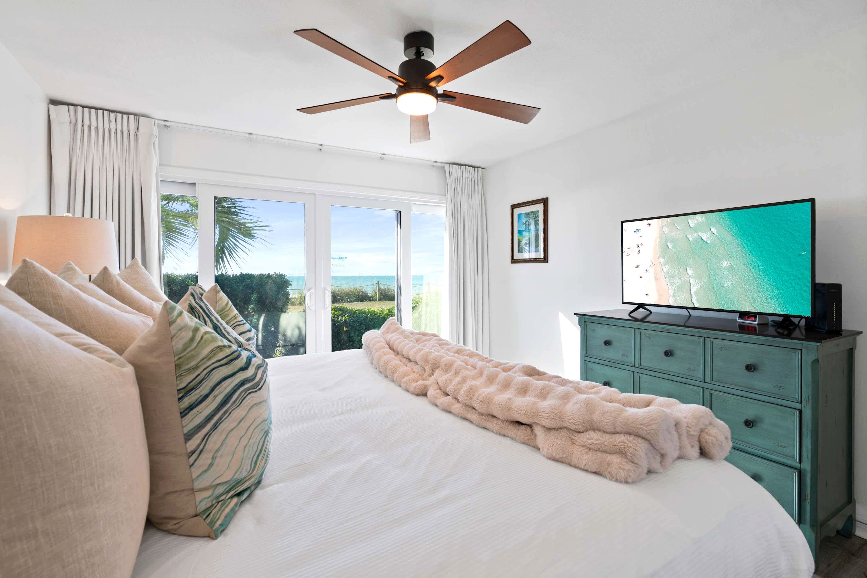 Huntington by the Sea 107 | Photo 13