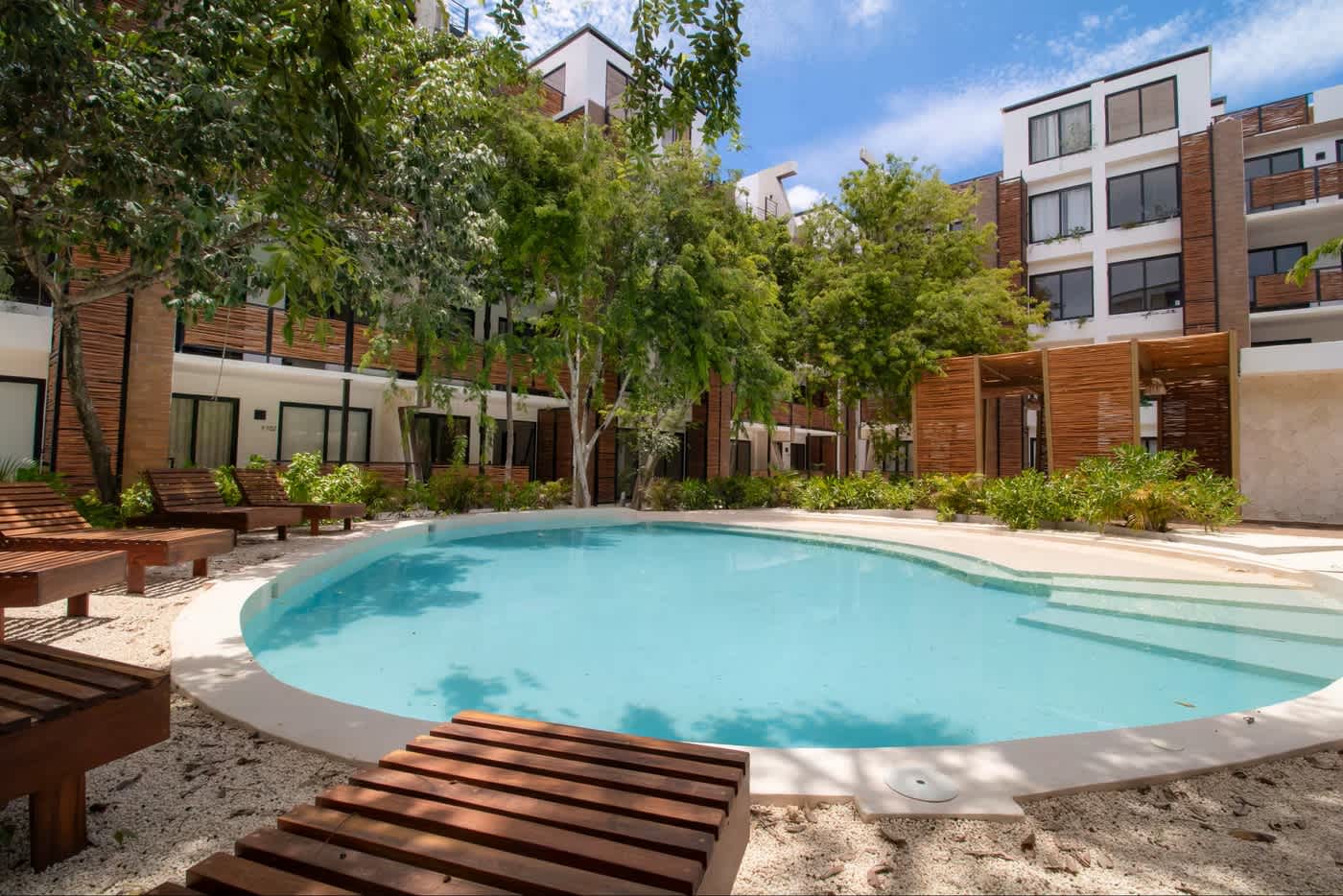 Luxury Stay with Private Jacuzzi by Otium