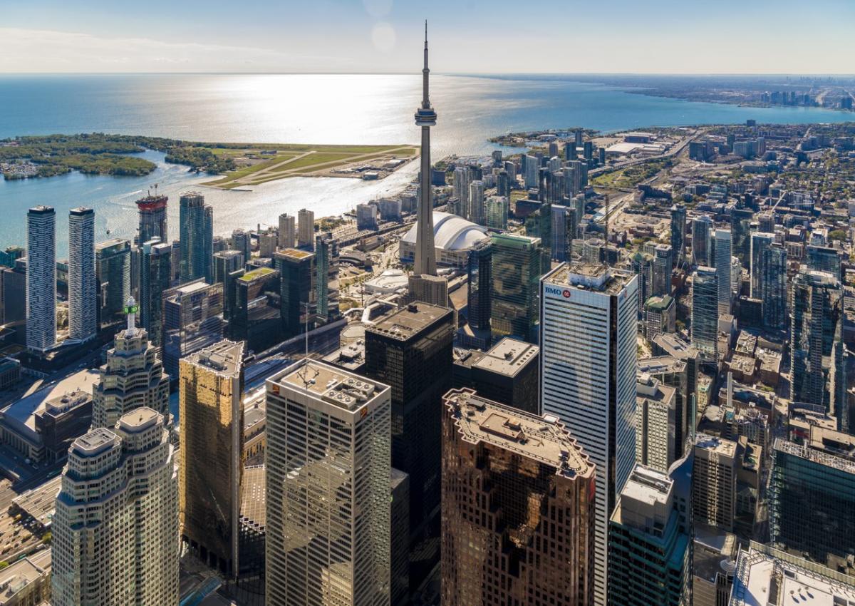 A Welcoming Stay in Toronto s Midtown