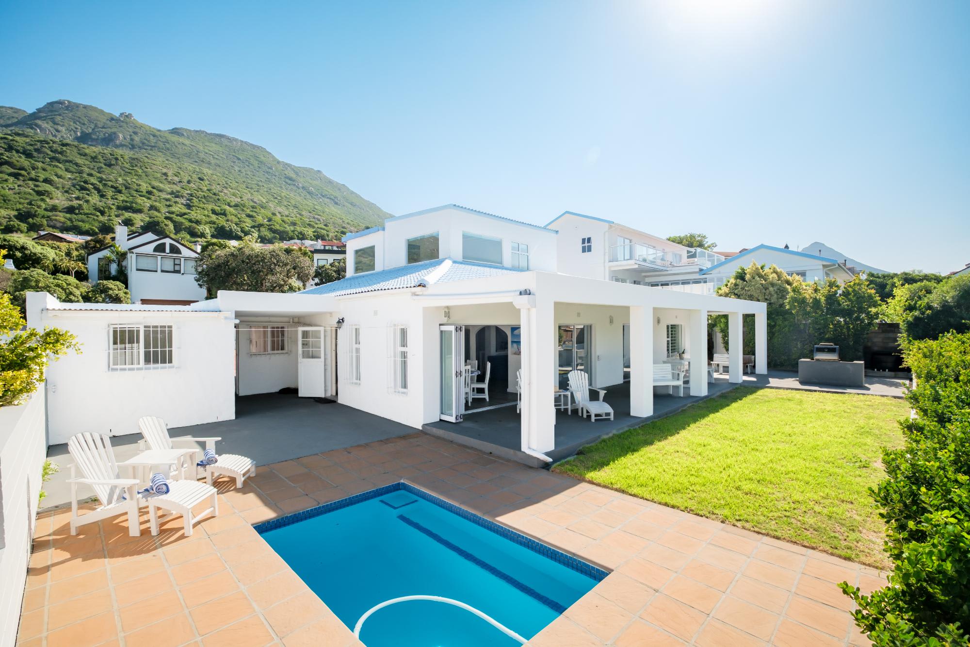 Gorgeous Views and Tranquility at Villa Santorini 6