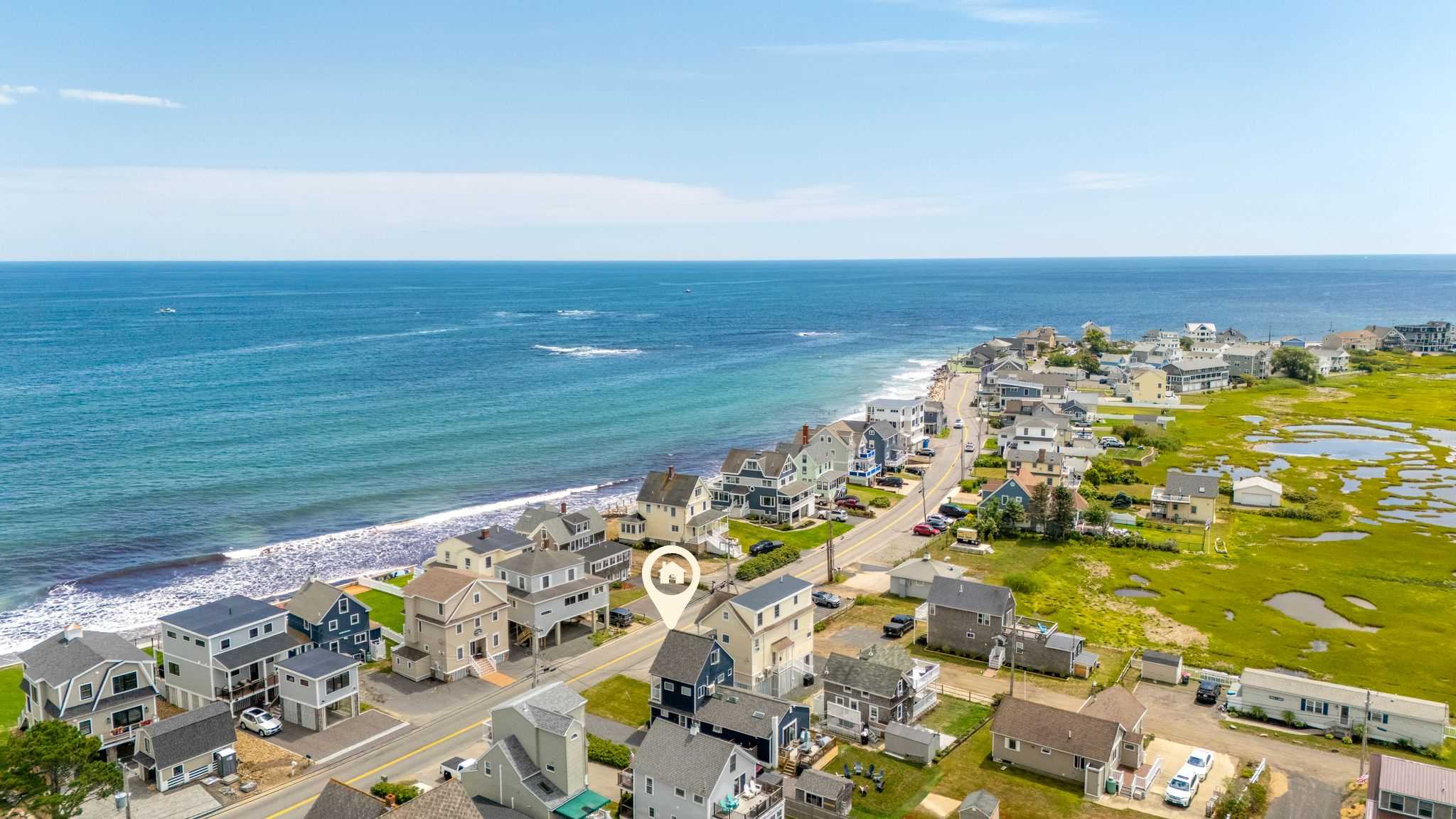 Steps from Crescent Beach • Beach Gear Included