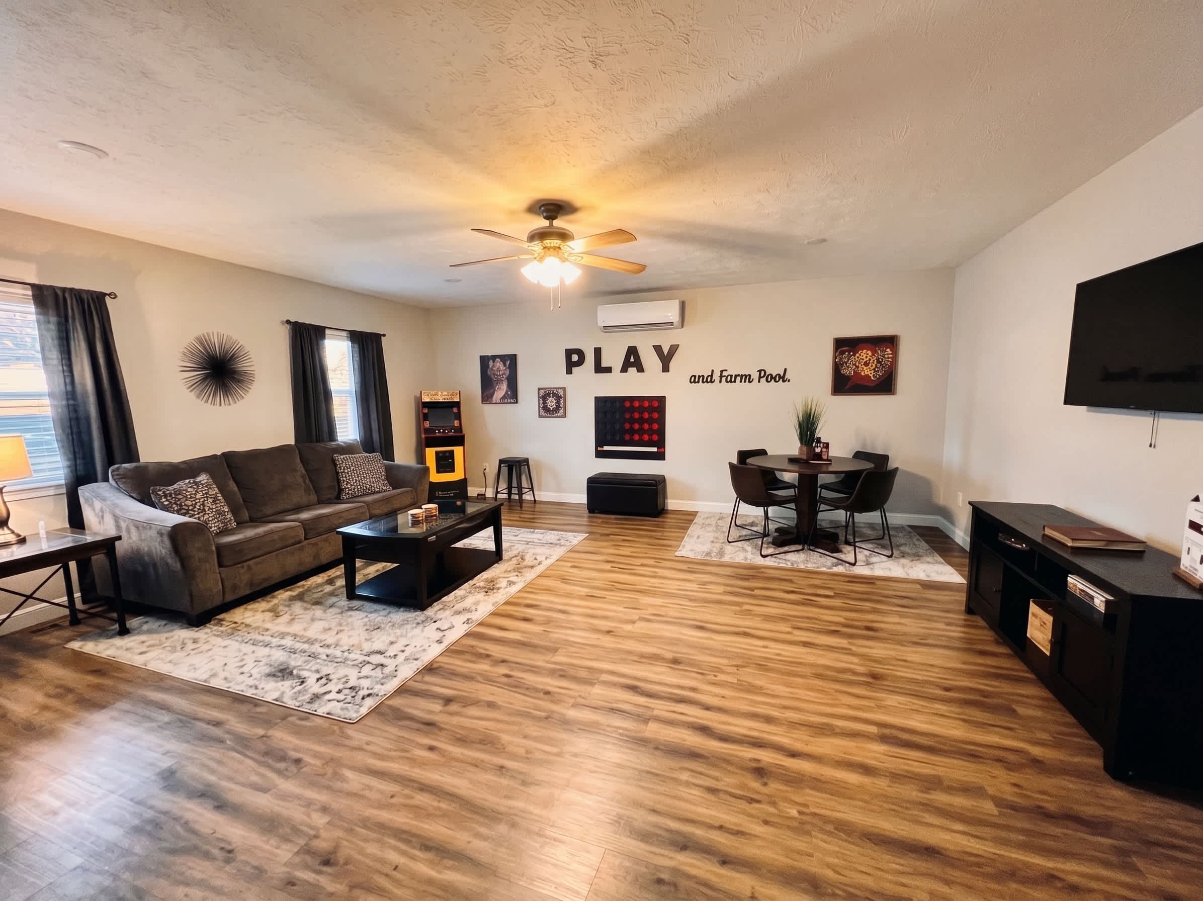 Houston Family Haven: Game Room • BBQ • Yard - Foto 7