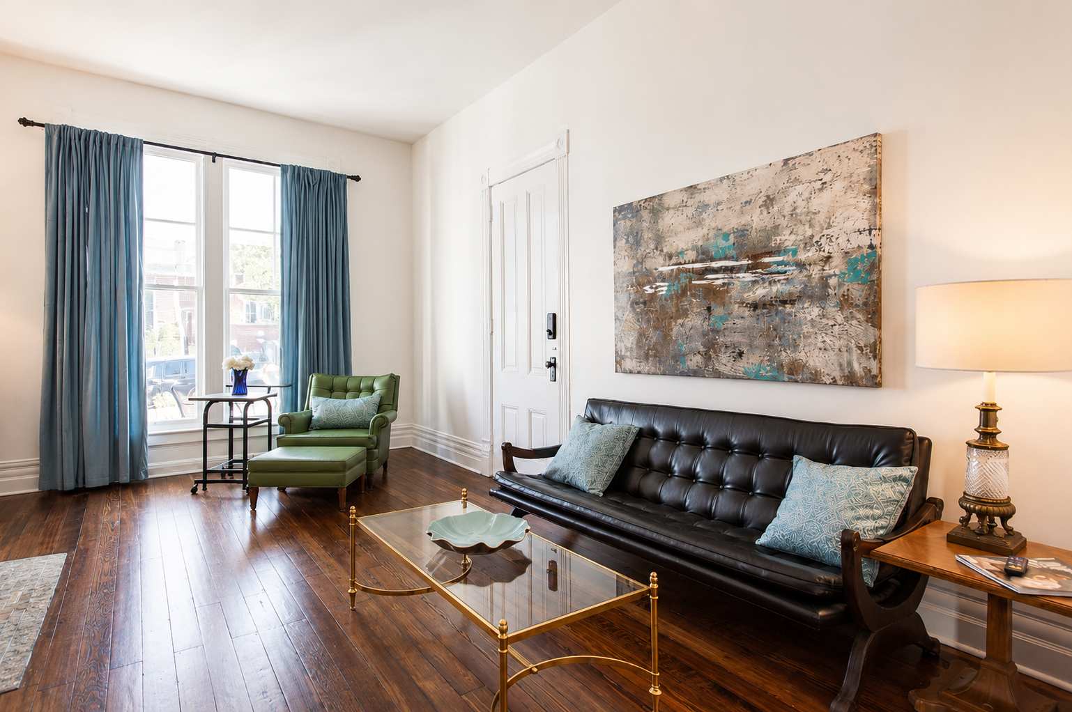 Cozy 2BR Apt Near Frankfort Ave's Famous Spots!