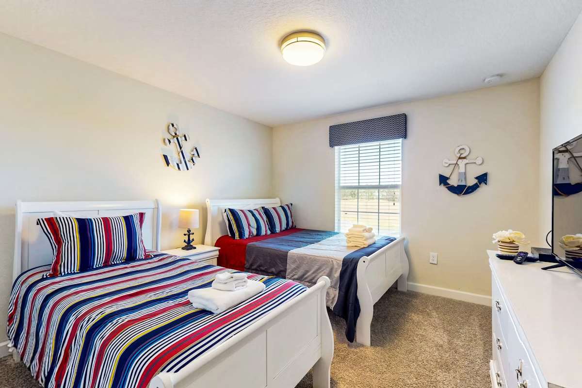 Pet-Friendly 4BR Near Disney – Private Heated Pool & Resort