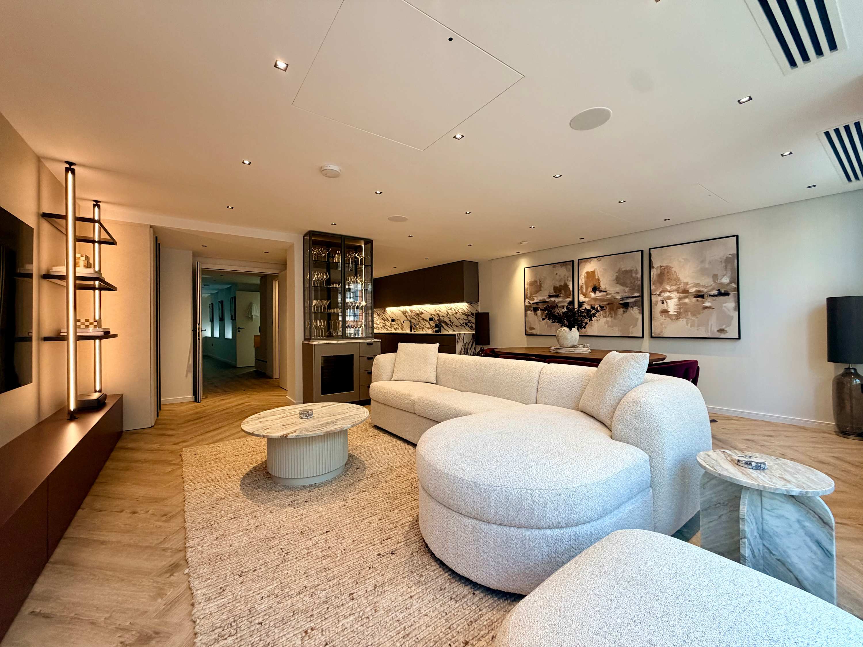 3 Mins Walk to Westminster Abbey, Luxury Retreat