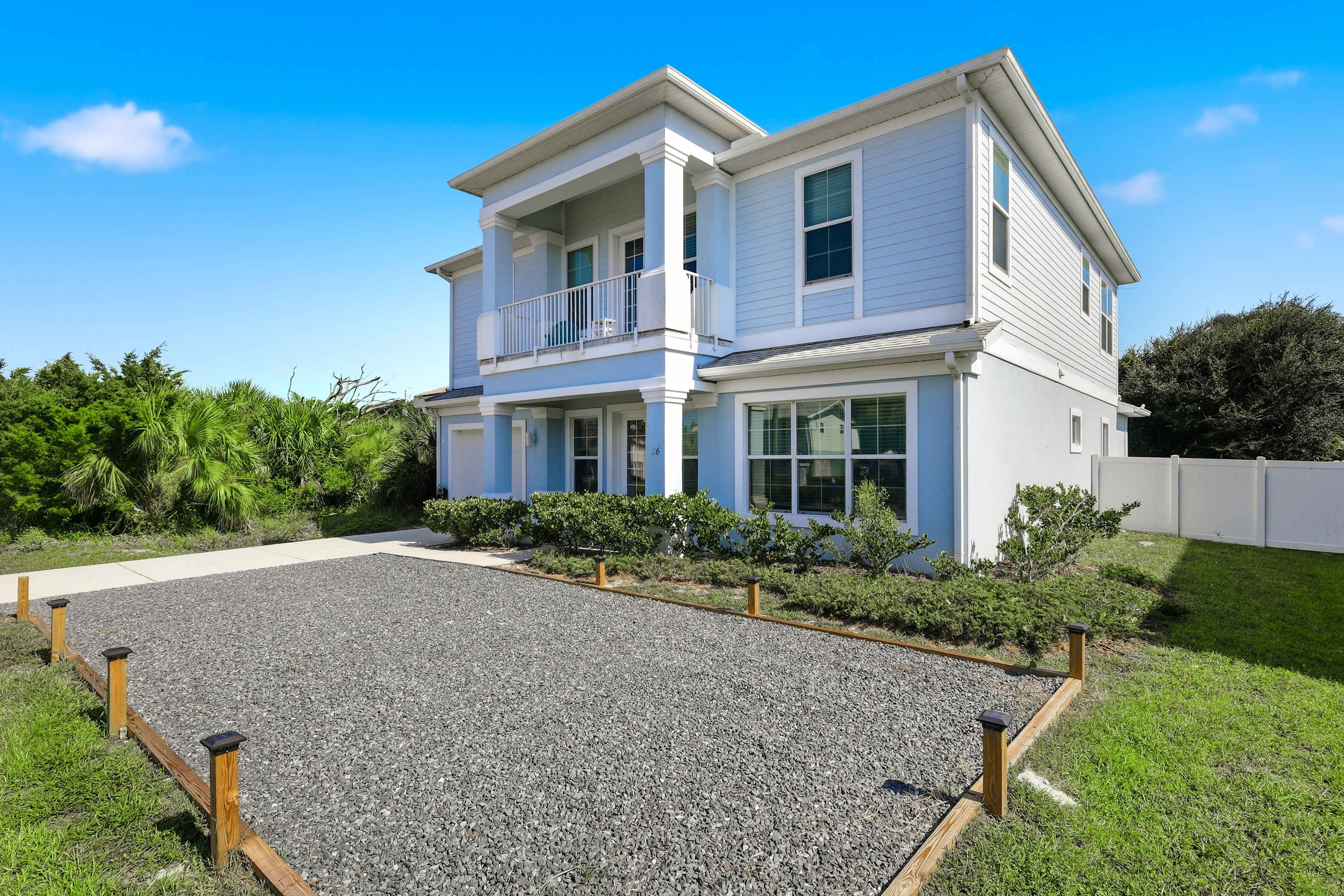 Legasea | Huge Swim Spa • Bikes • Fire Pit 6