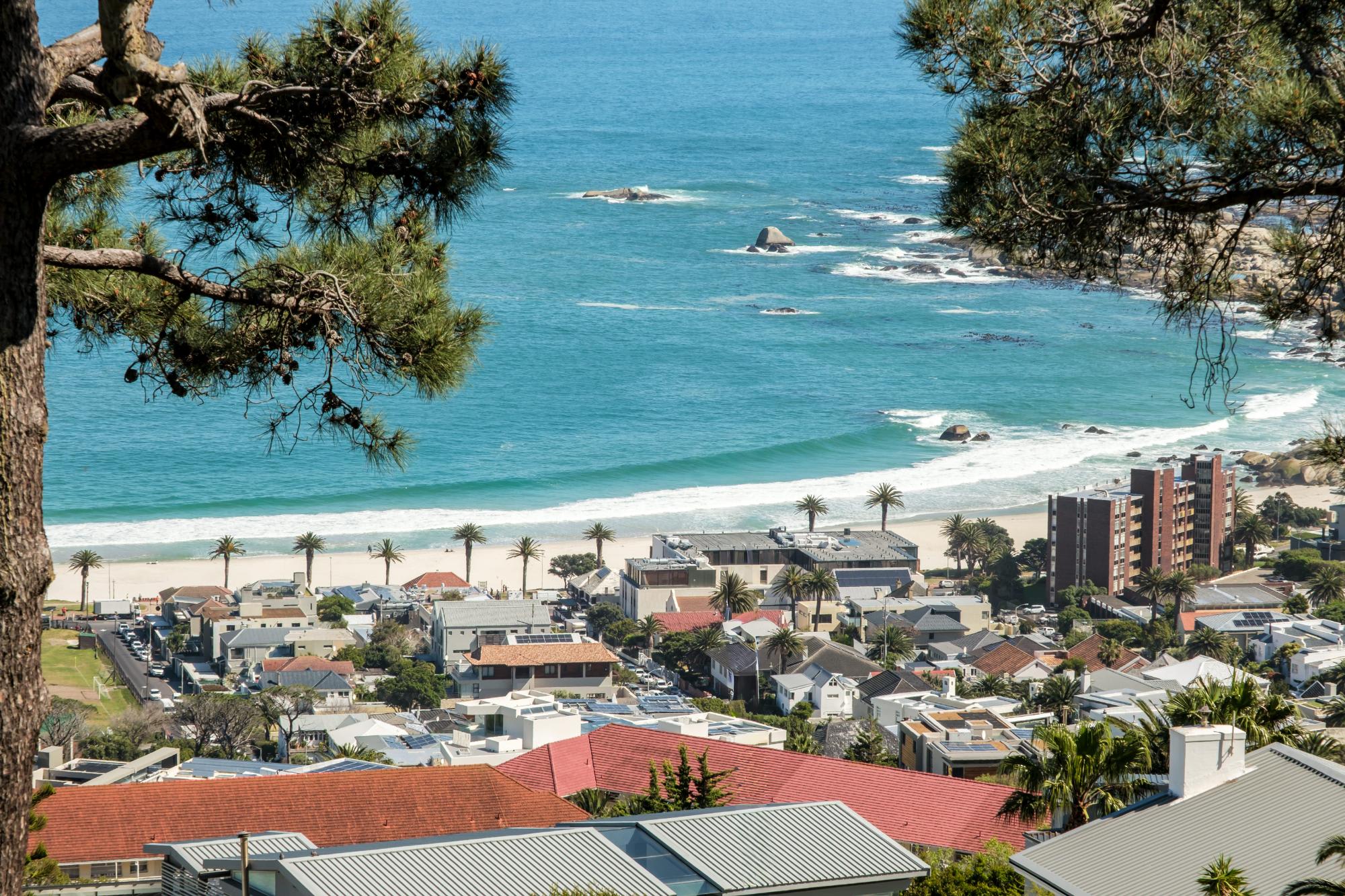 Camps Bay 2 Bed with Sea Views Shoreline Views 6