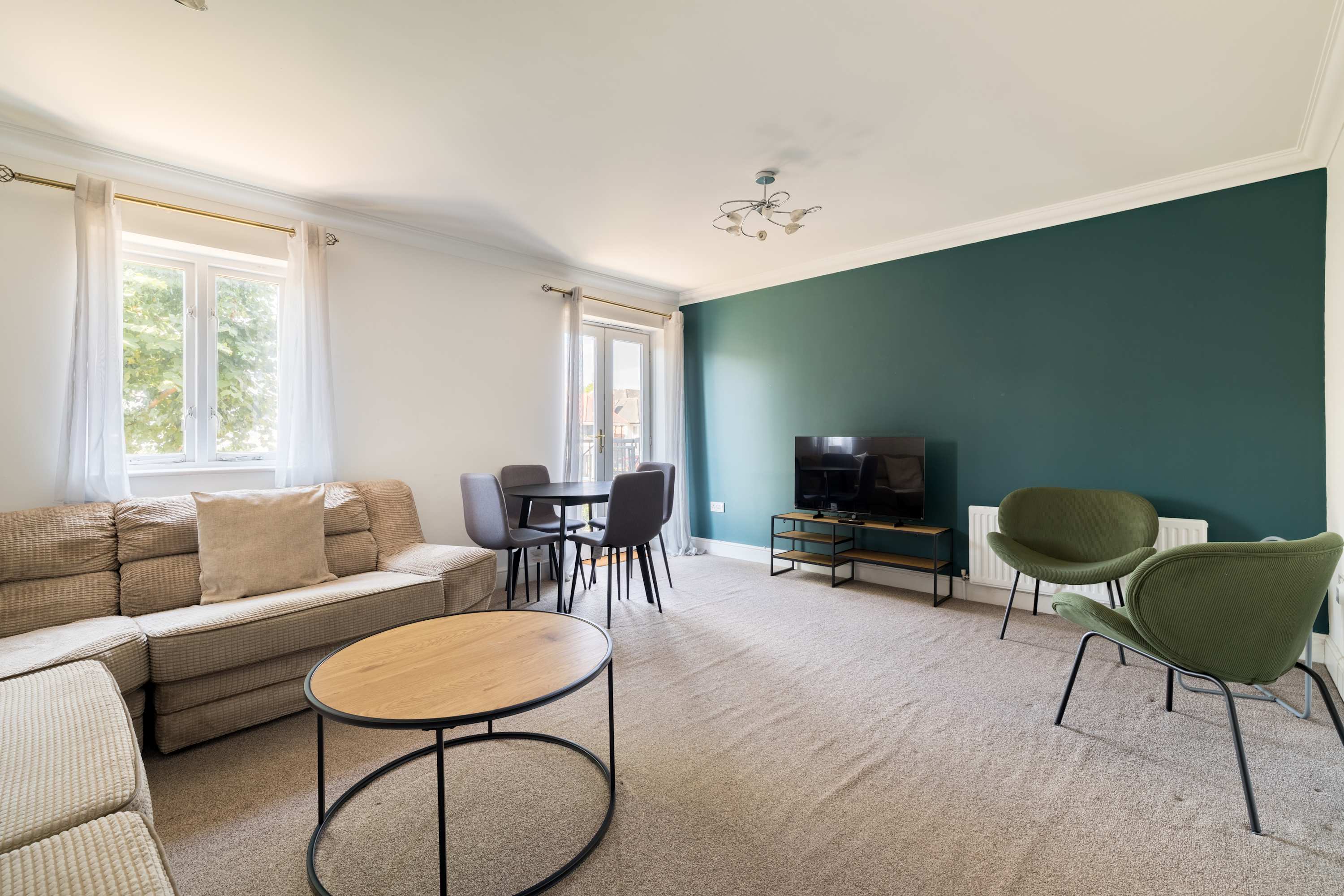 View Green Light in Brondesbury Park in Flat 5, Coverdale Road 28 NW2 4BY Green Light in Brondesbury Park in Flat 5, Coverdale Road 28 NW2 4BY - Property image 4 - VivreStays