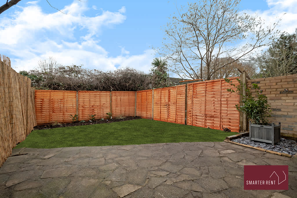 View Woking - 3 Bedroom House - With Garden in 17 Meyrick Close GU21 2PA Woking - 3 Bedroom House - With Garden in 17 Meyrick Close GU21 2PA - Property image 22 - VivreStays