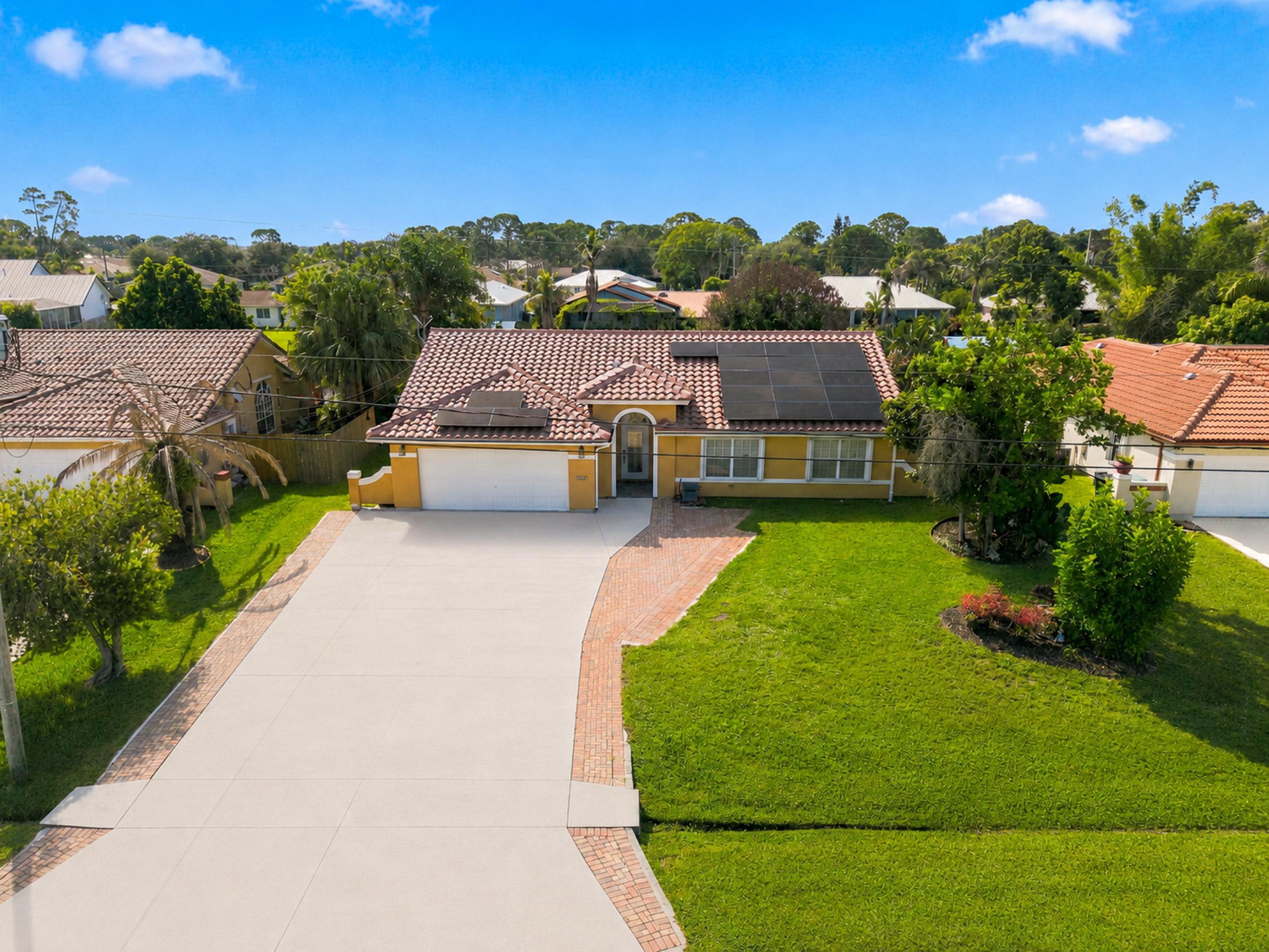 Waterfront Pool Home with Private Dock | Photo 39