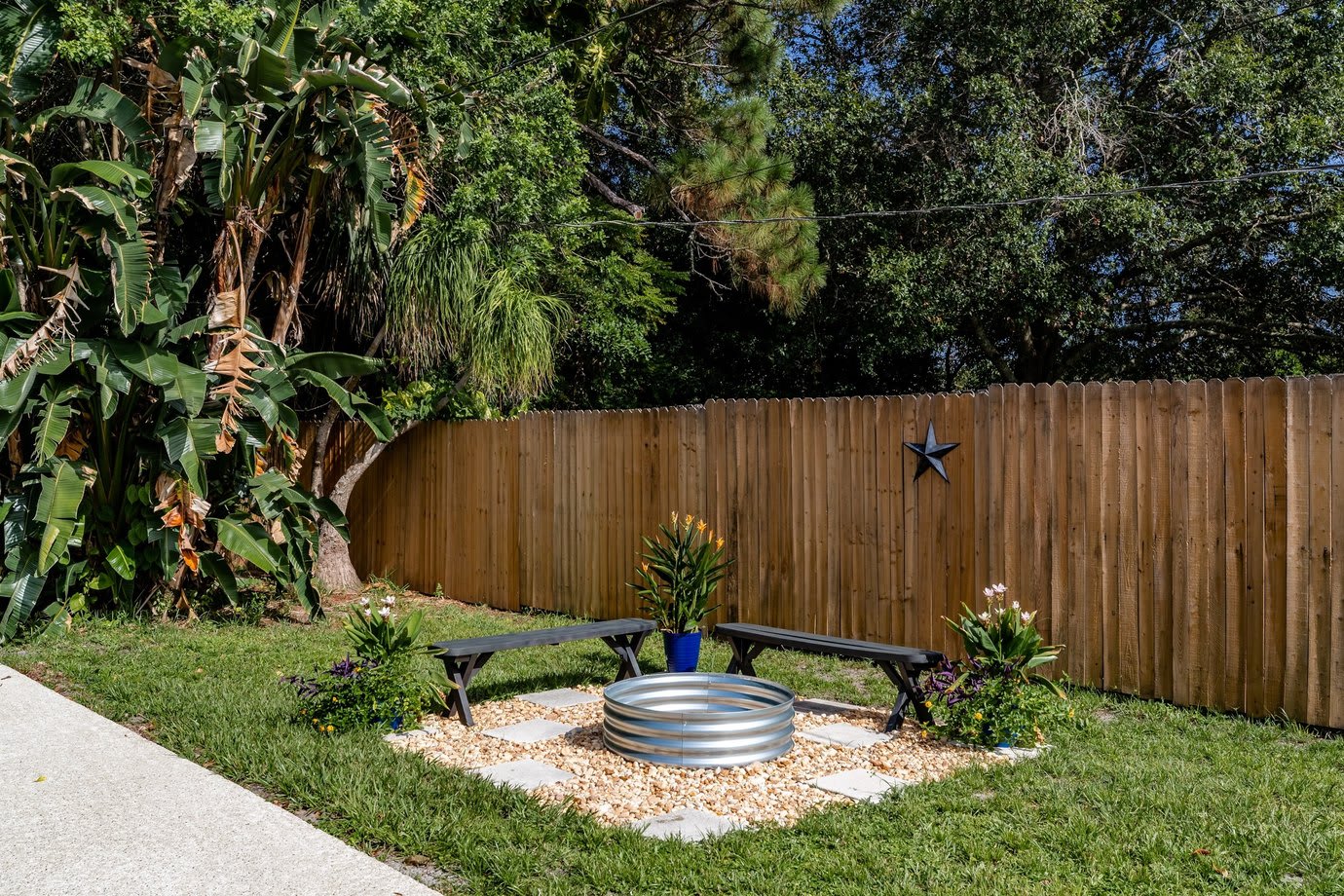 40-Ft Private Pool – Pet-Friendly, 10 Min to Beach
