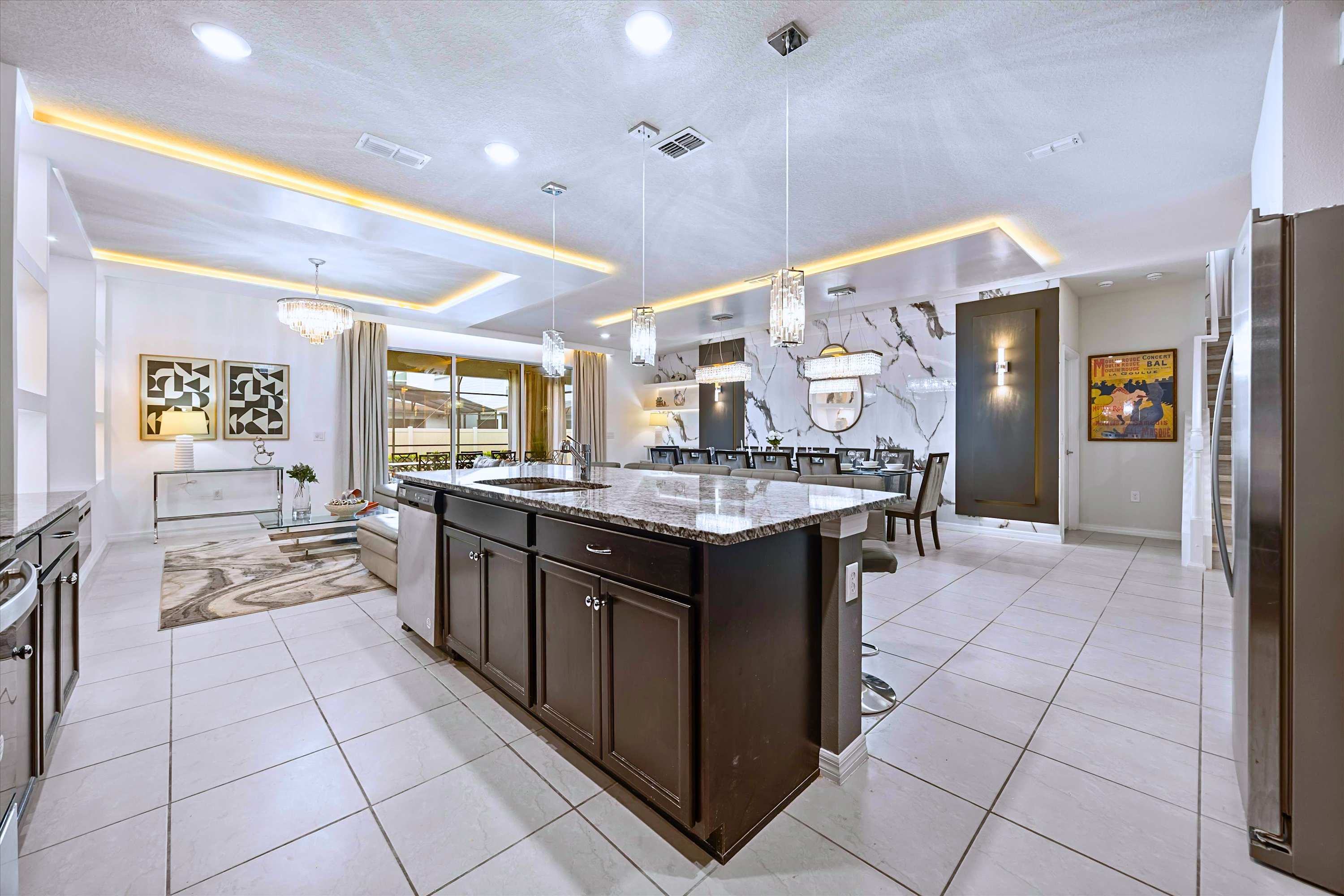 Gourmet kitchen with centred island
