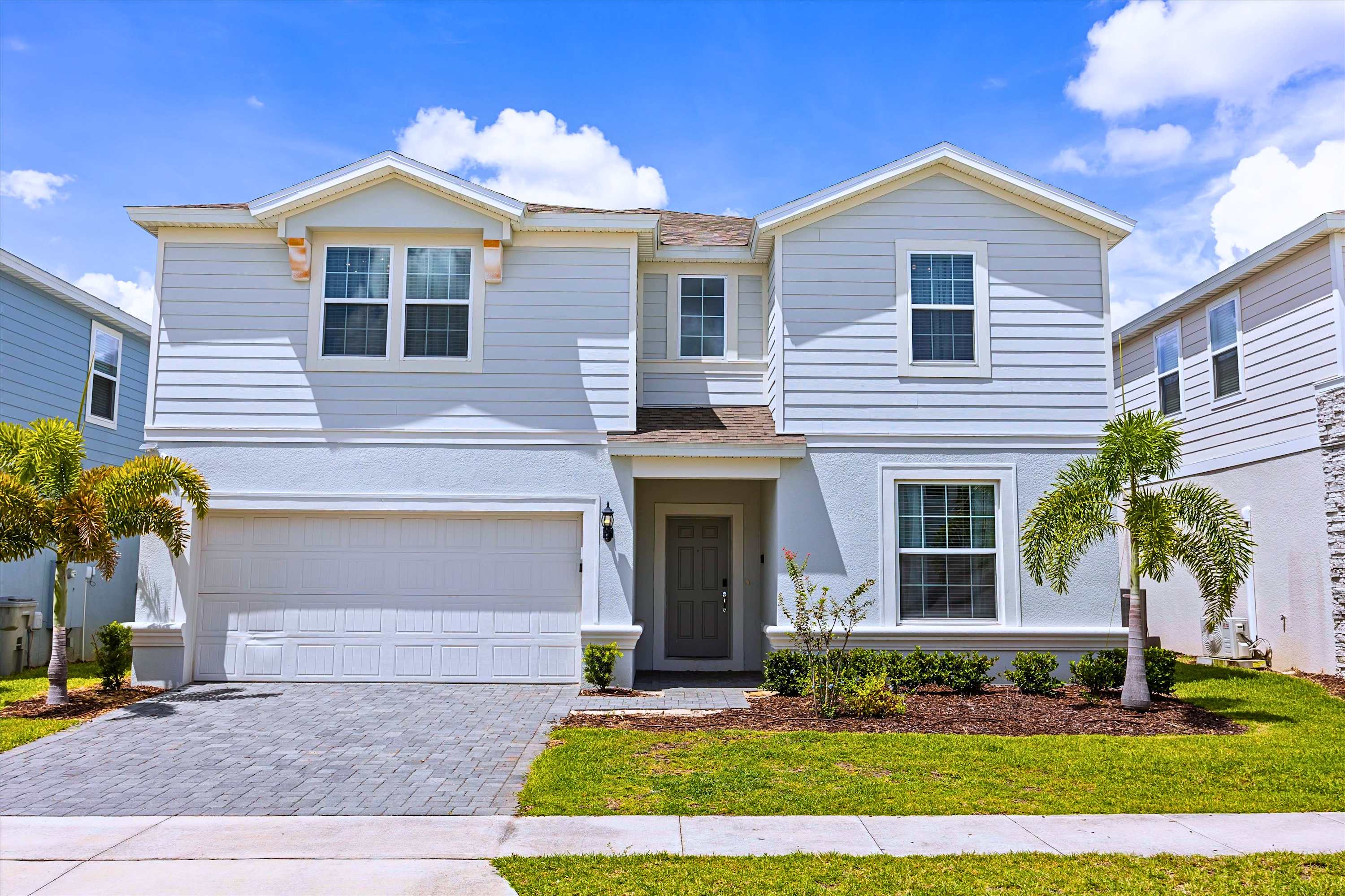 10 Bedroom home exterior 