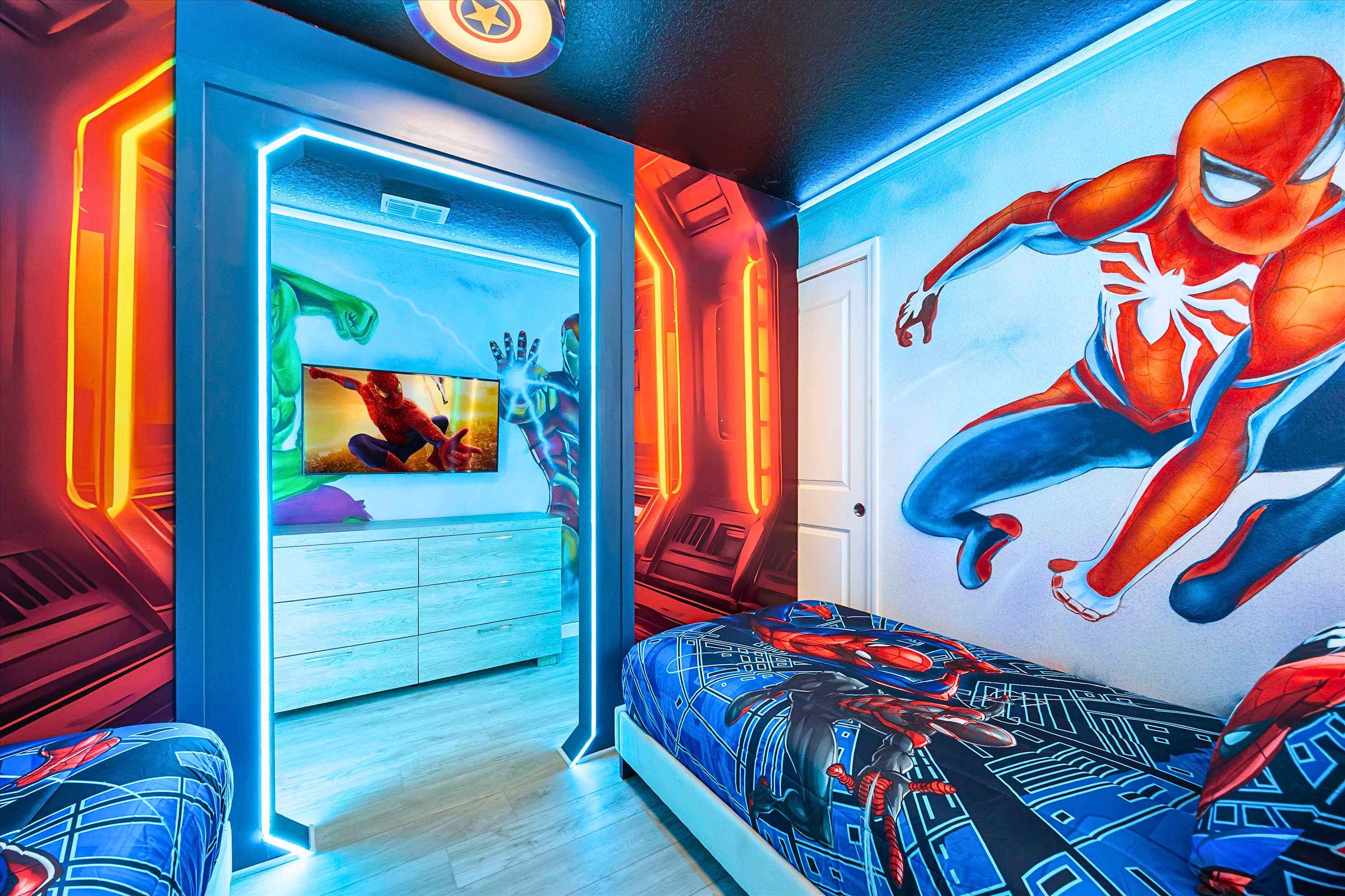 Enjoy Favorite Marvel Movies in This Fun Spider-Man Twin Room