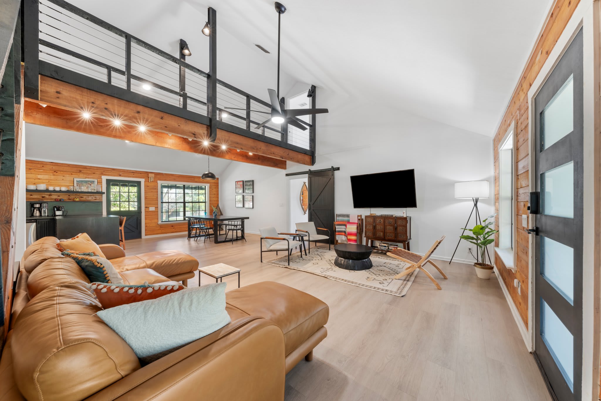 Casa Boots & Bubbly w/ Pool, Sleeps 14 | Photo 11