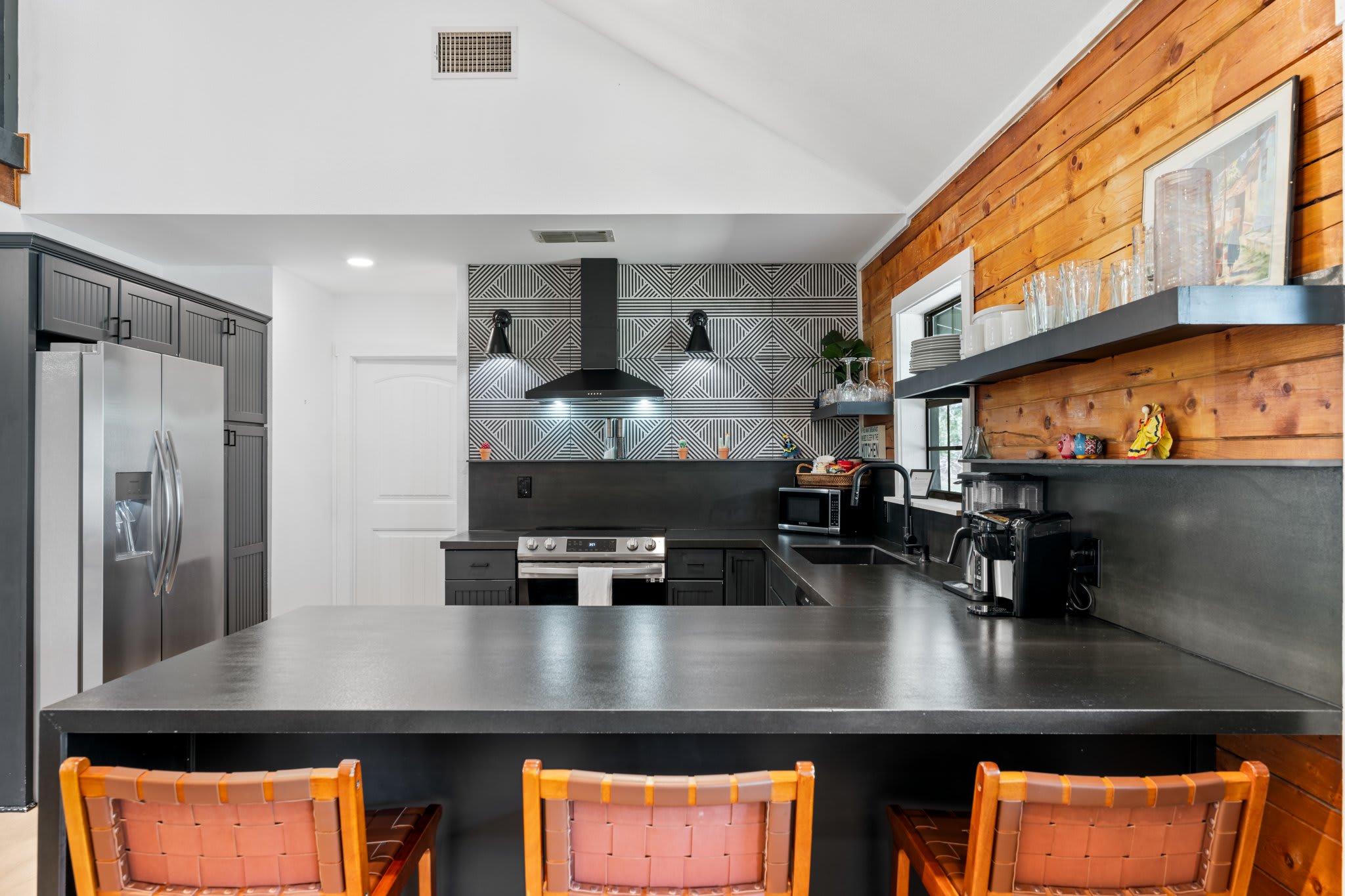 Casa Boots & Bubbly w/ Pool, Sleeps 14 | Photo 14