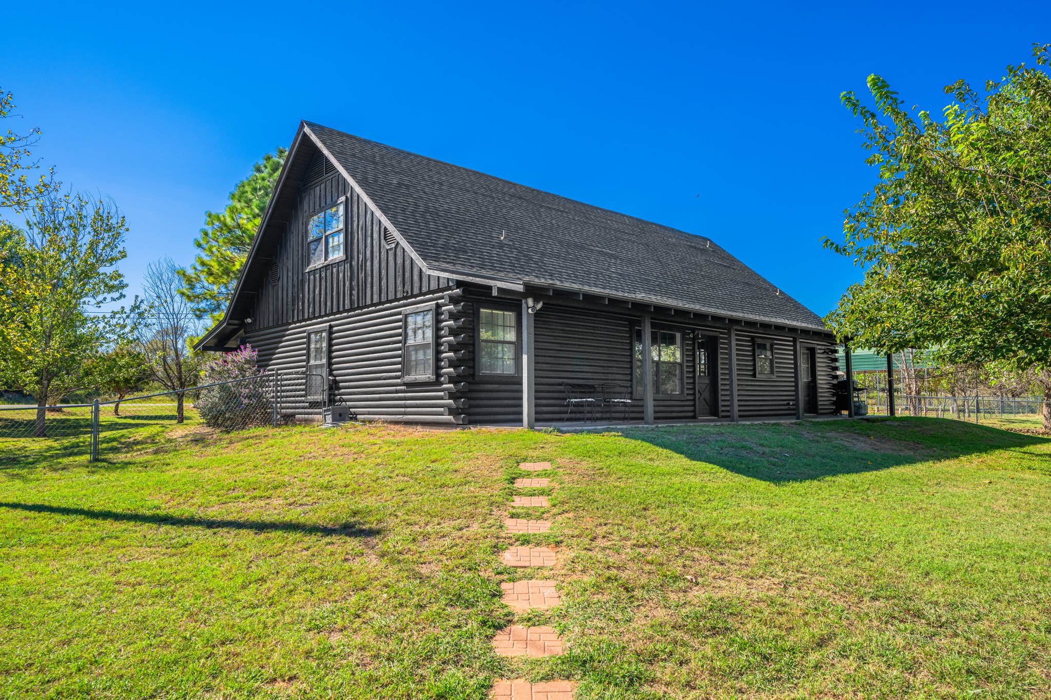 Casa Boots & Bubbly w/ Pool, Sleeps 14