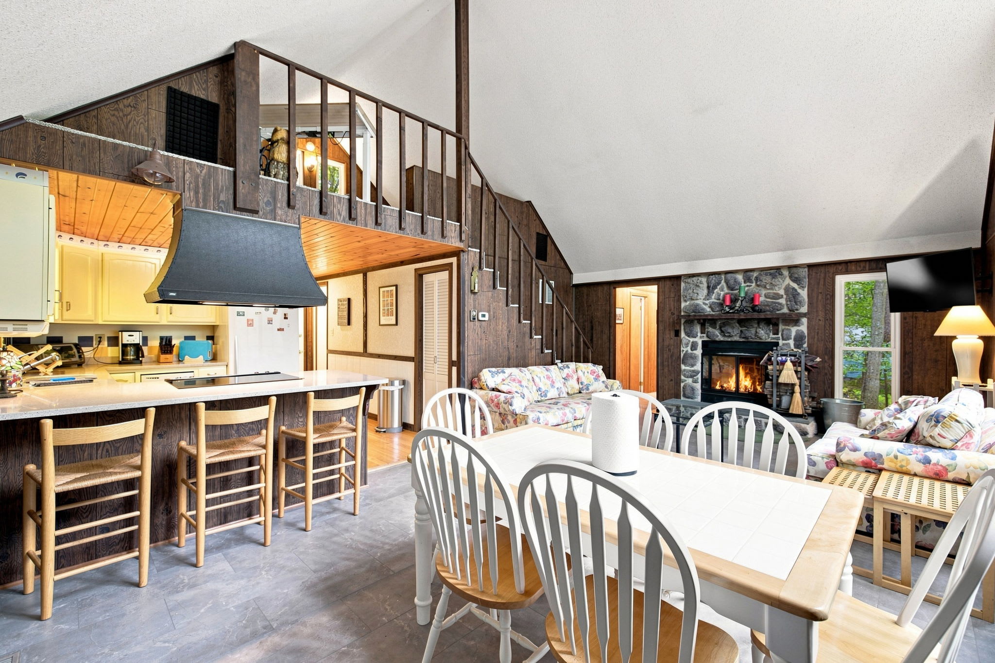 Pet-Friendly with Treehouse, Deck in The Woods Resort