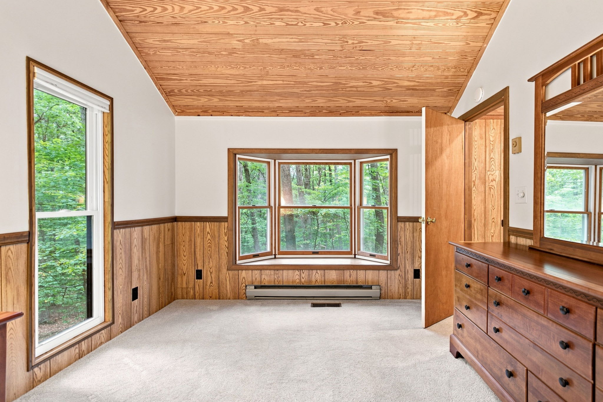 Pet-Friendly with Treehouse, Deck in The Woods Resort