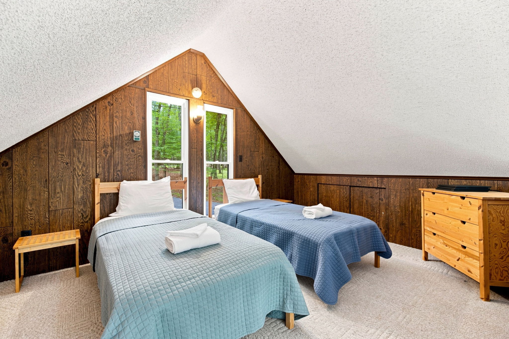 Pet-Friendly with Treehouse, Deck in The Woods Resort